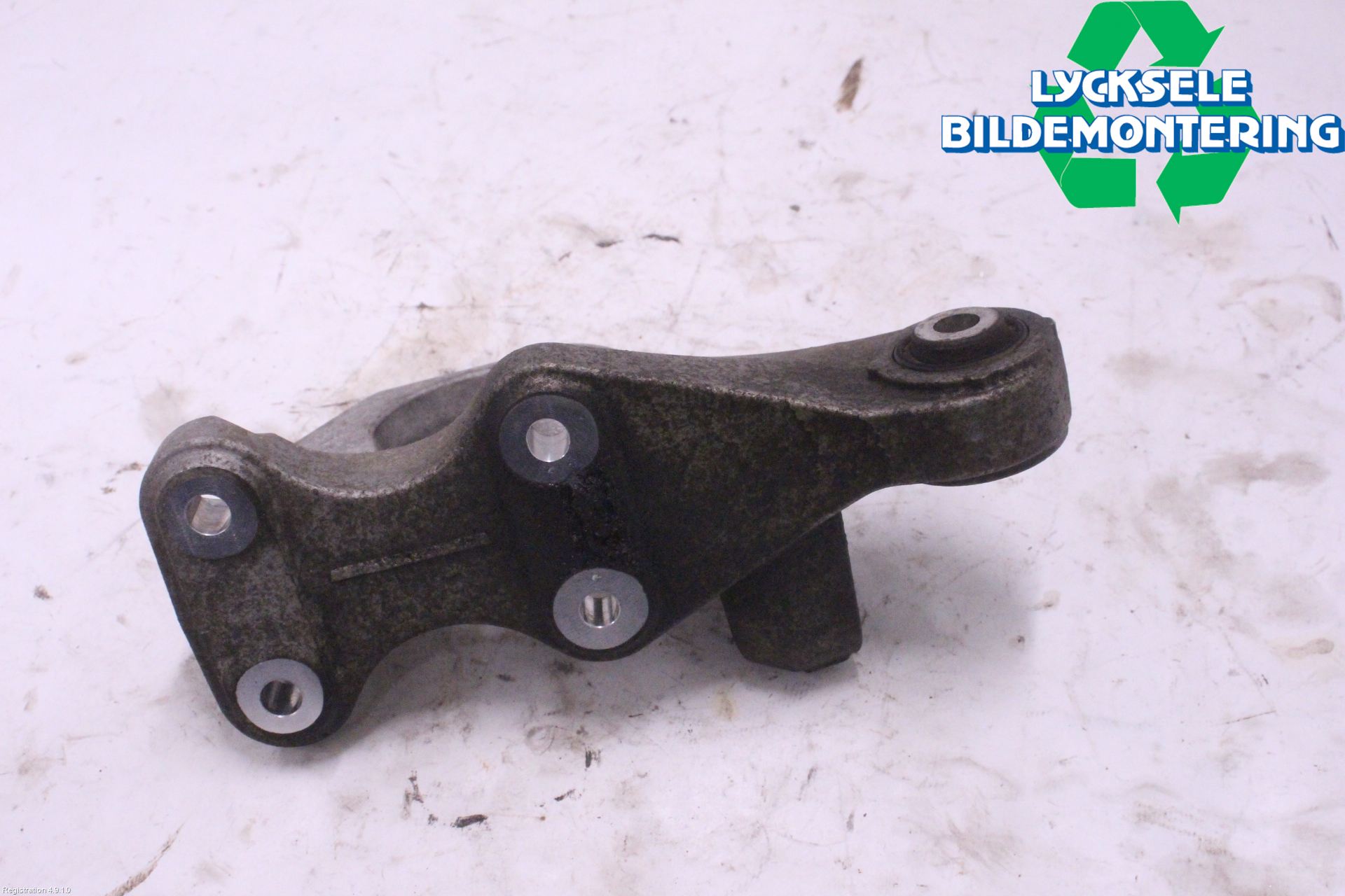 Volvo V90 17->> Mellanaxel Stödlager