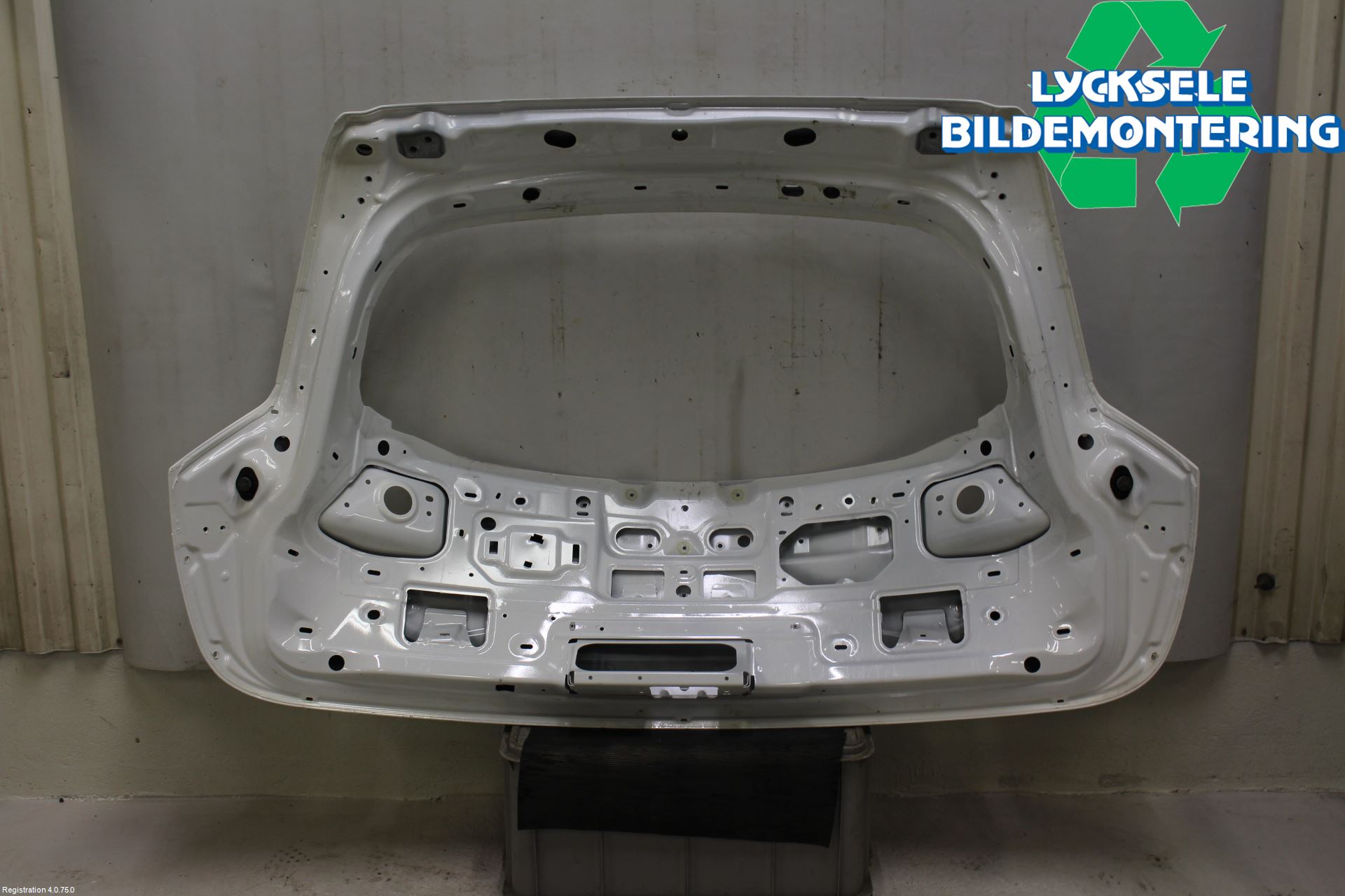 Opel INSIGNIA 09-16 Baklucka Kombi