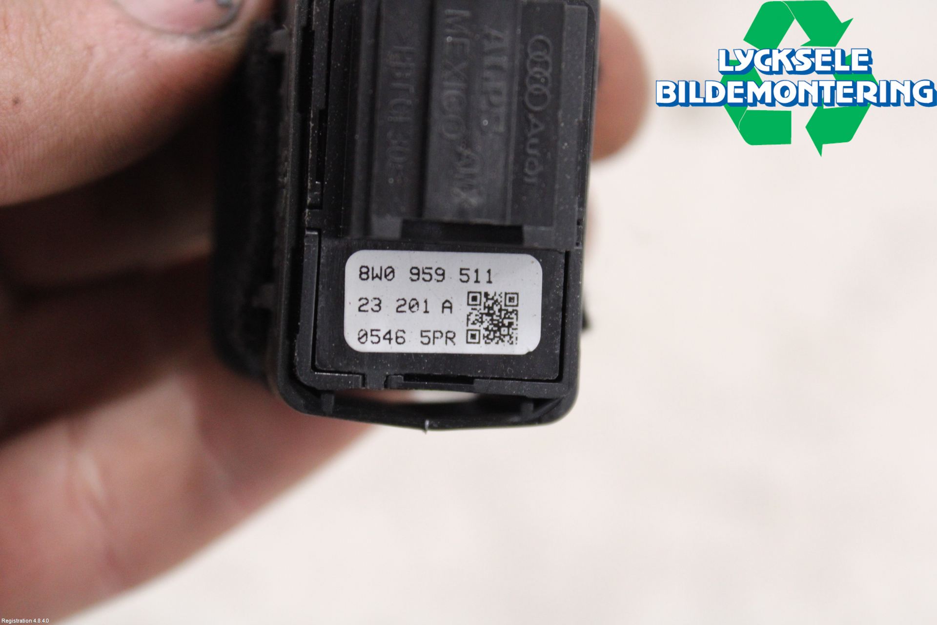 Audi A4/S4 B9 20- Strömställare Dragkrok