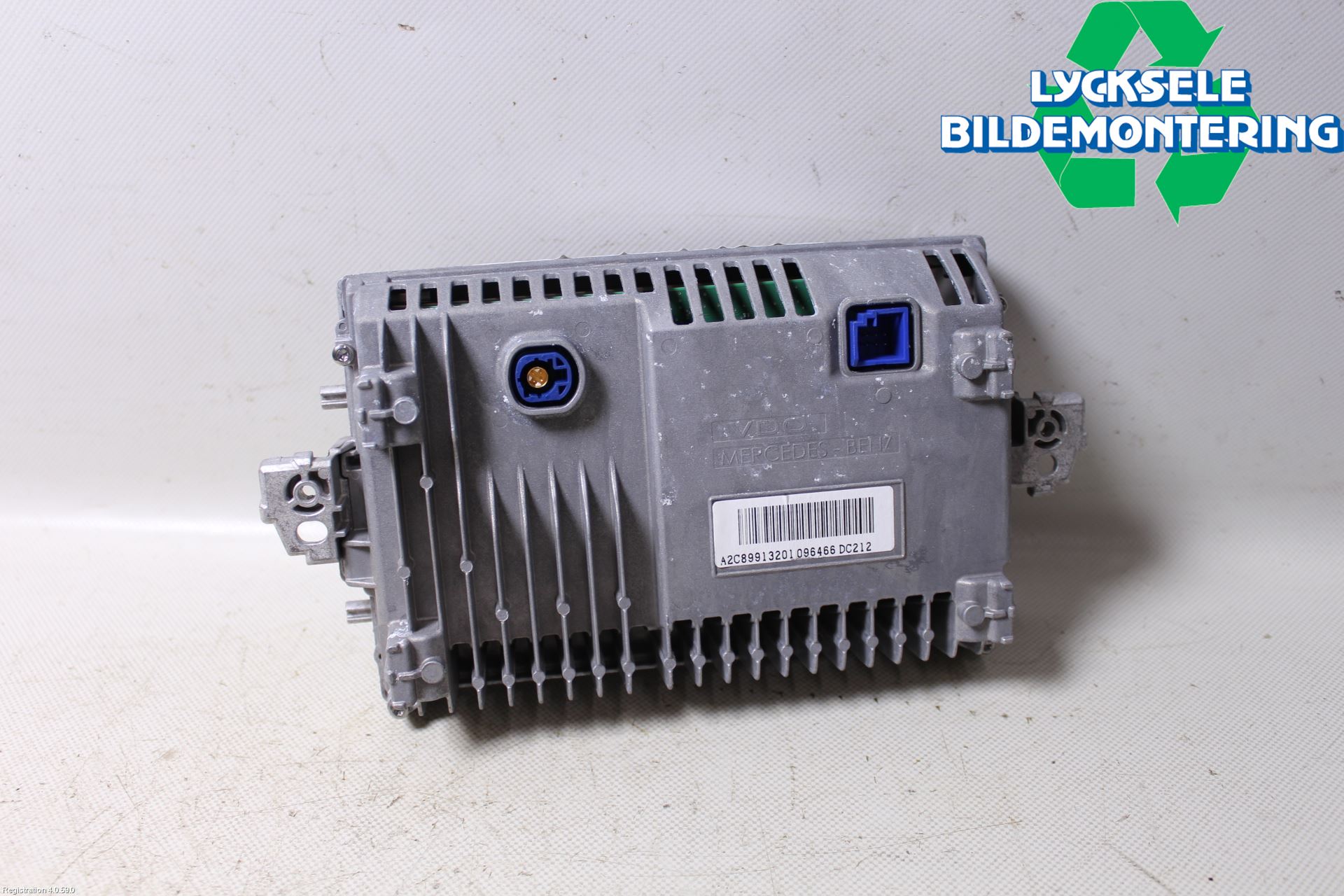 Mercedes-Benz MB E-KLASS (W212) 09-16 Multifunktionsdisplay