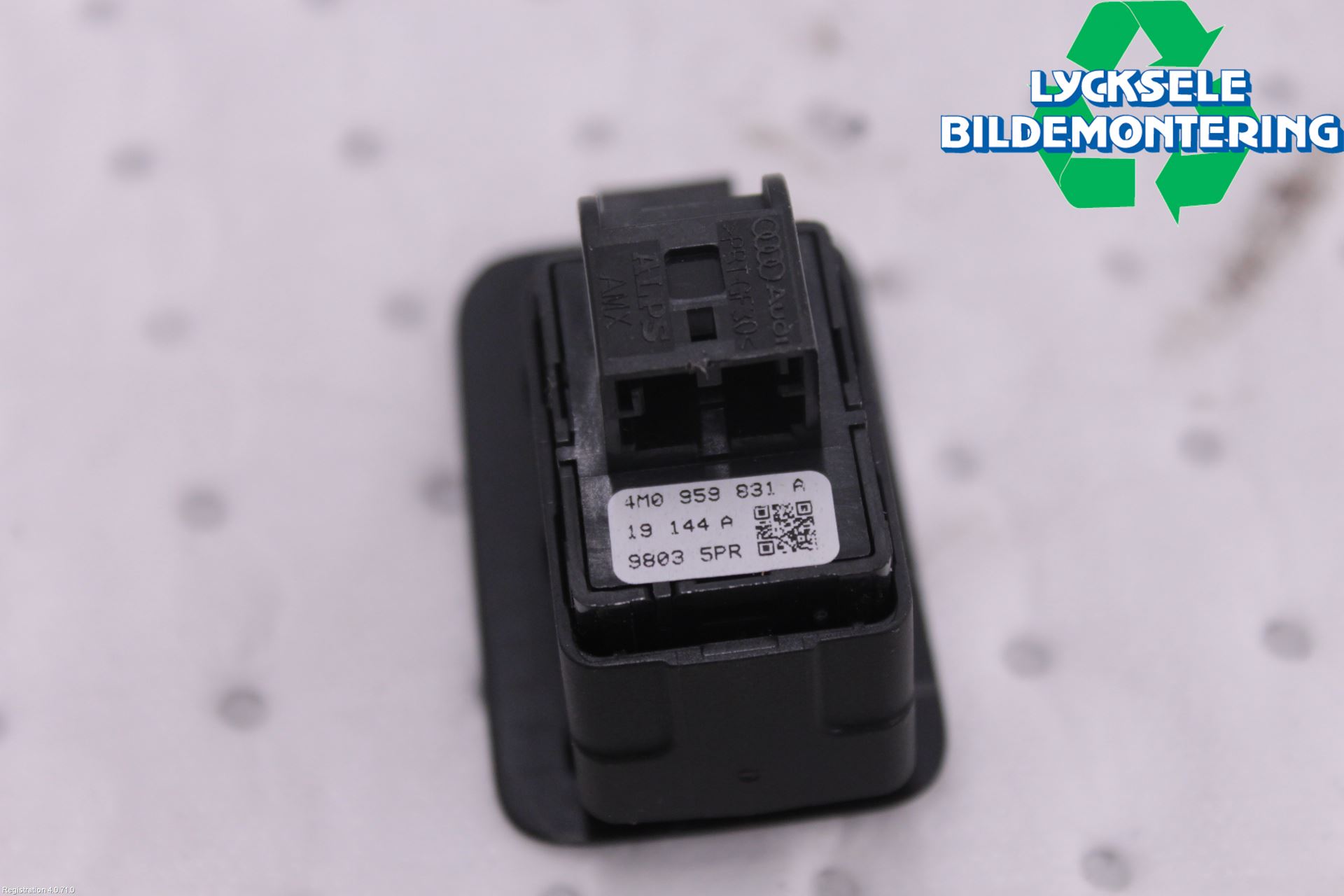 Audi A4/S4 B9 20- Strömställare Baklucka