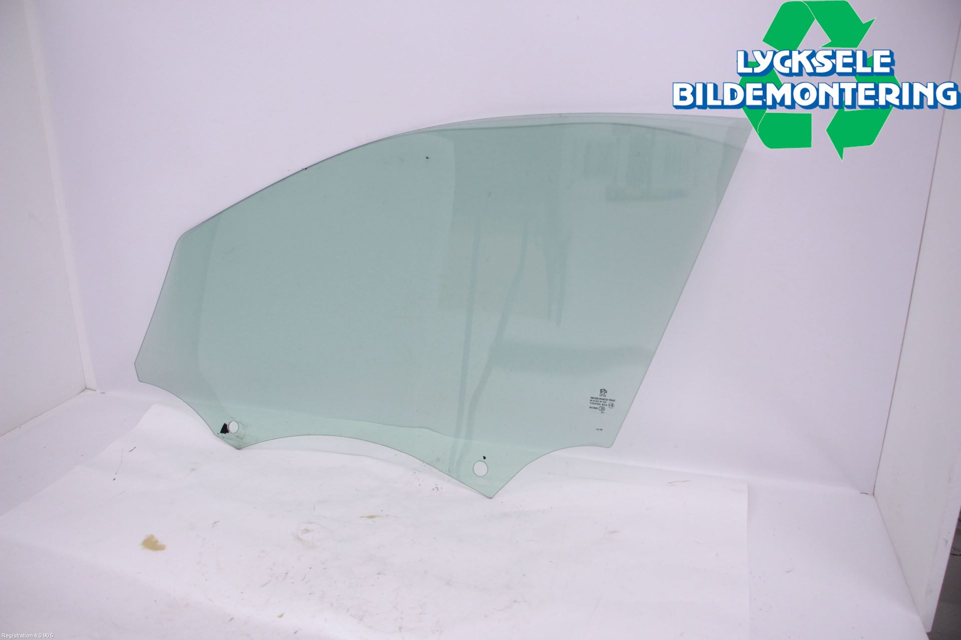 Peugeot 308 14-21 Dörruta Fram Höger