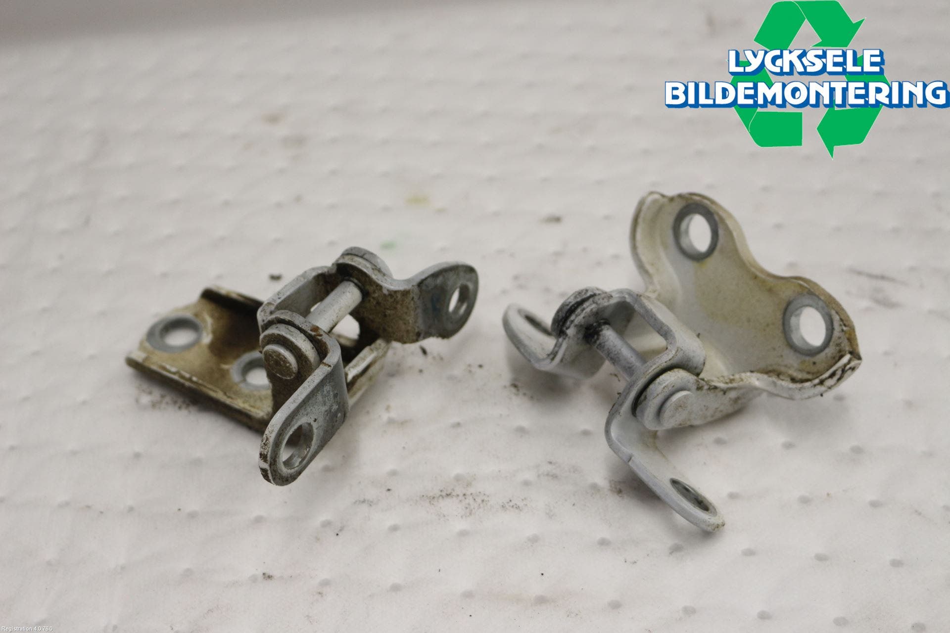 Toyota HILUX 16- Dörrgångjärn