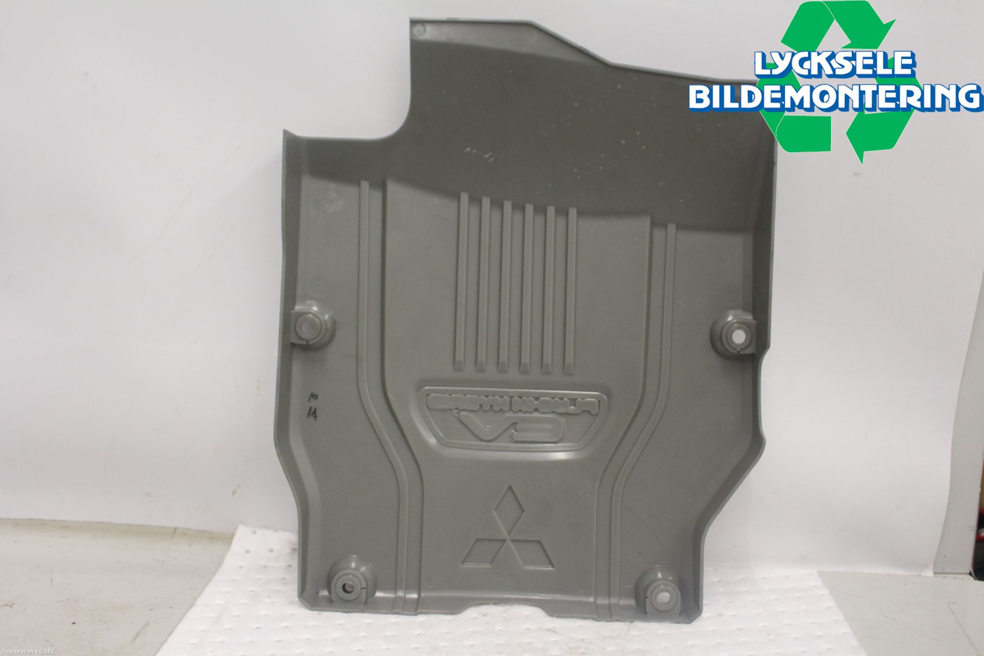 Mitsubishi OUTLANDER 13-21 Motorkåpa