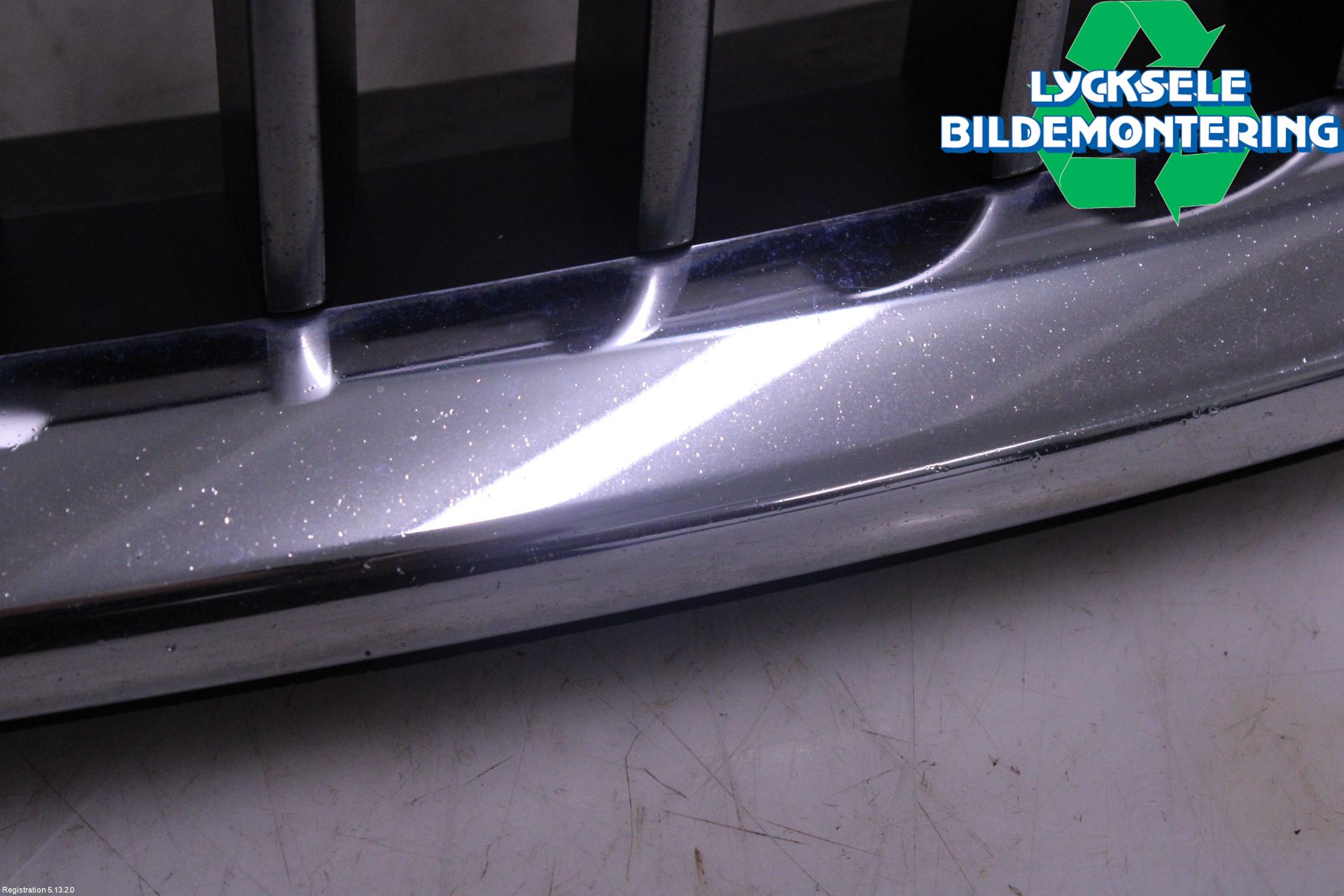 BMW 5 F10/F11/F18 09-17 Grilldel Vänster