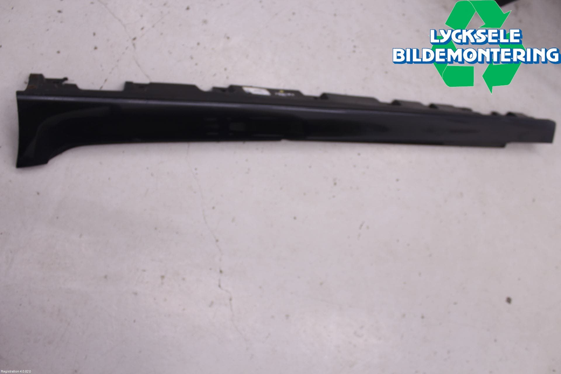 BMW 5 F10/F11/F18 09-17 Sidokjol Vä