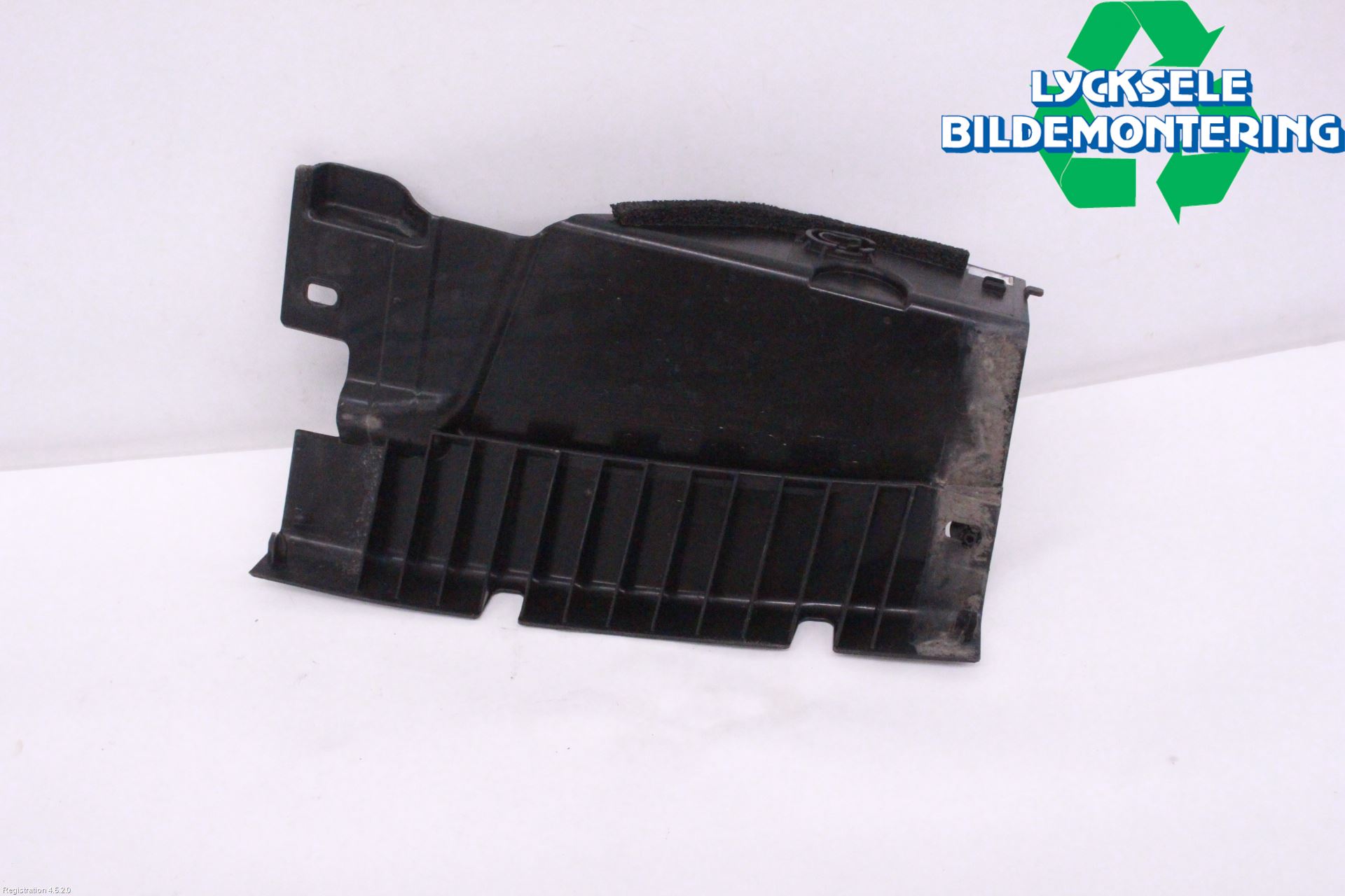 BMW X7 G07 19- Stötfångarfäste Bak Vä