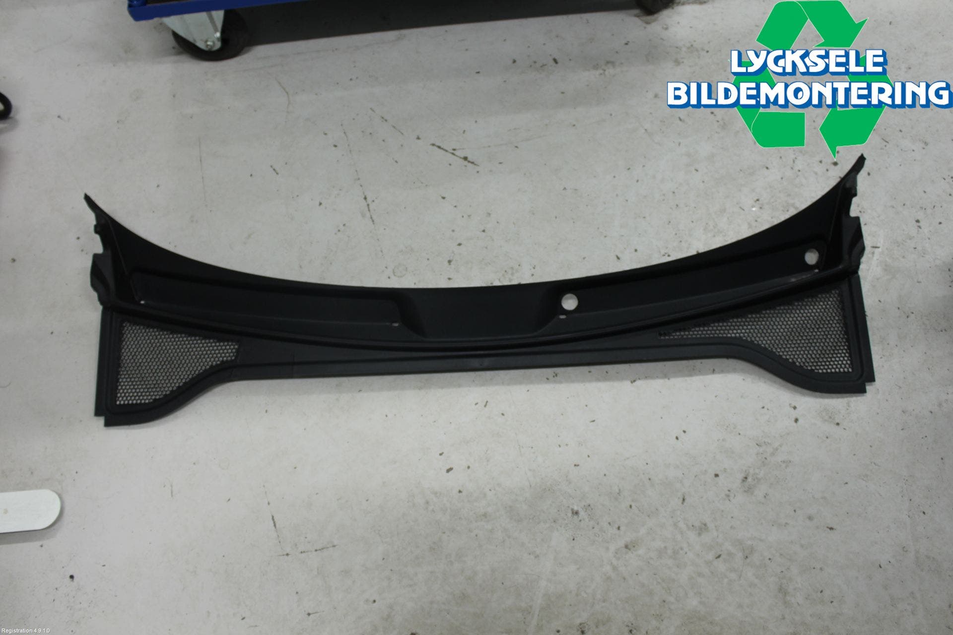 Audi Q3 F3 19- Torpedplåt-Torpedplast