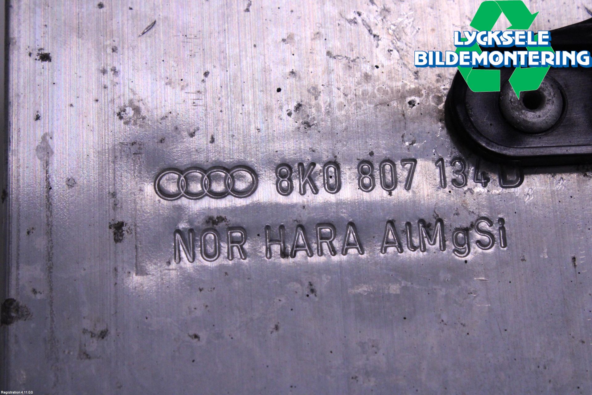 Audi A4 12-15 Stötfångarbärjärn Fram