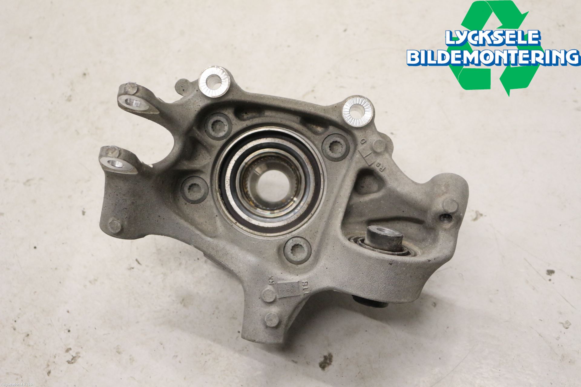 Audi A6 F2/C8 19- Hjullagerhus Bak Vä