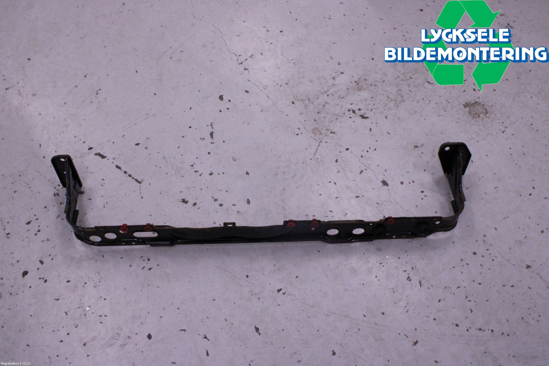 Ford FOCUS 15-18 Kylarfäste-Ram-Balk