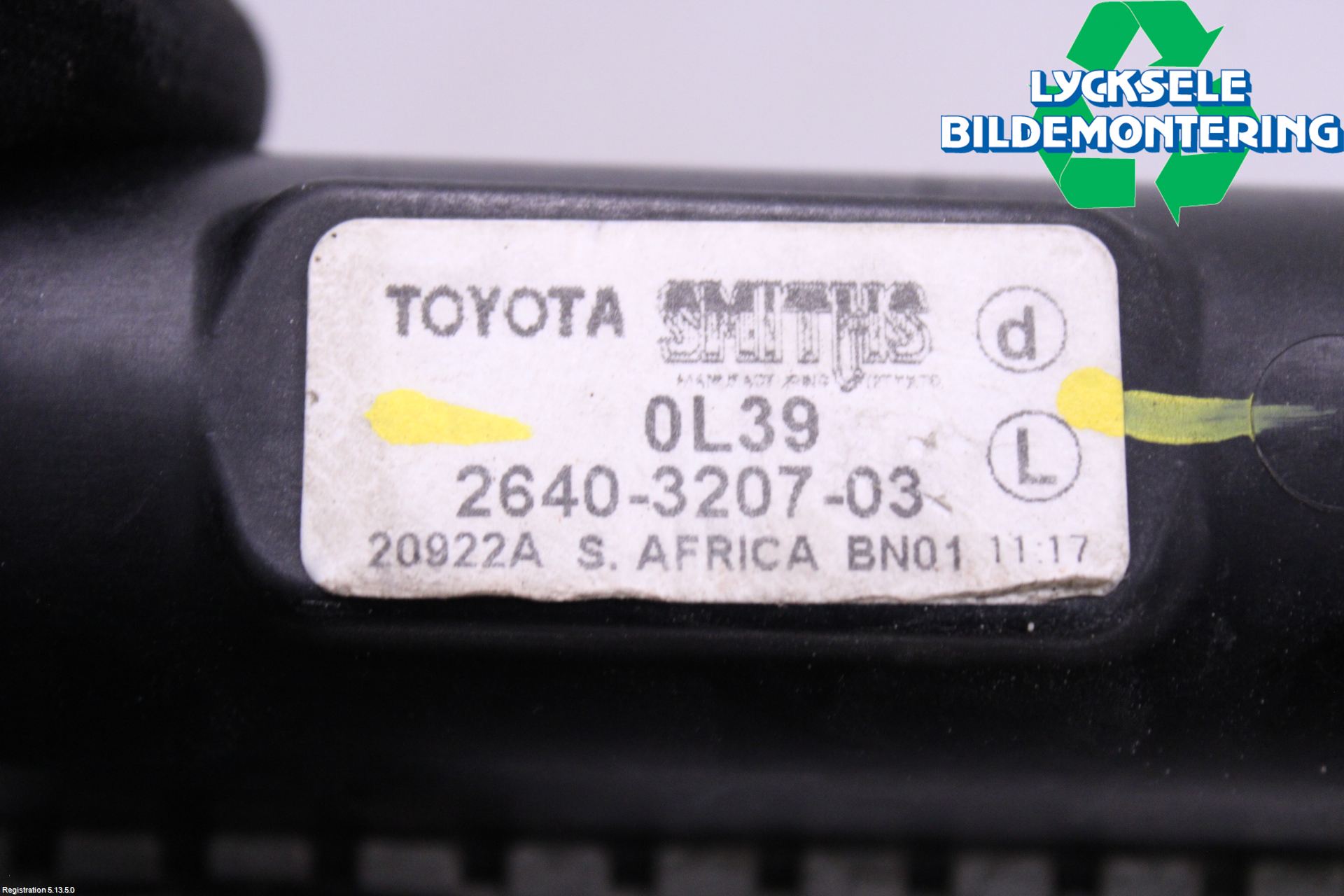 Toyota HILUX 16- Kylare Aut