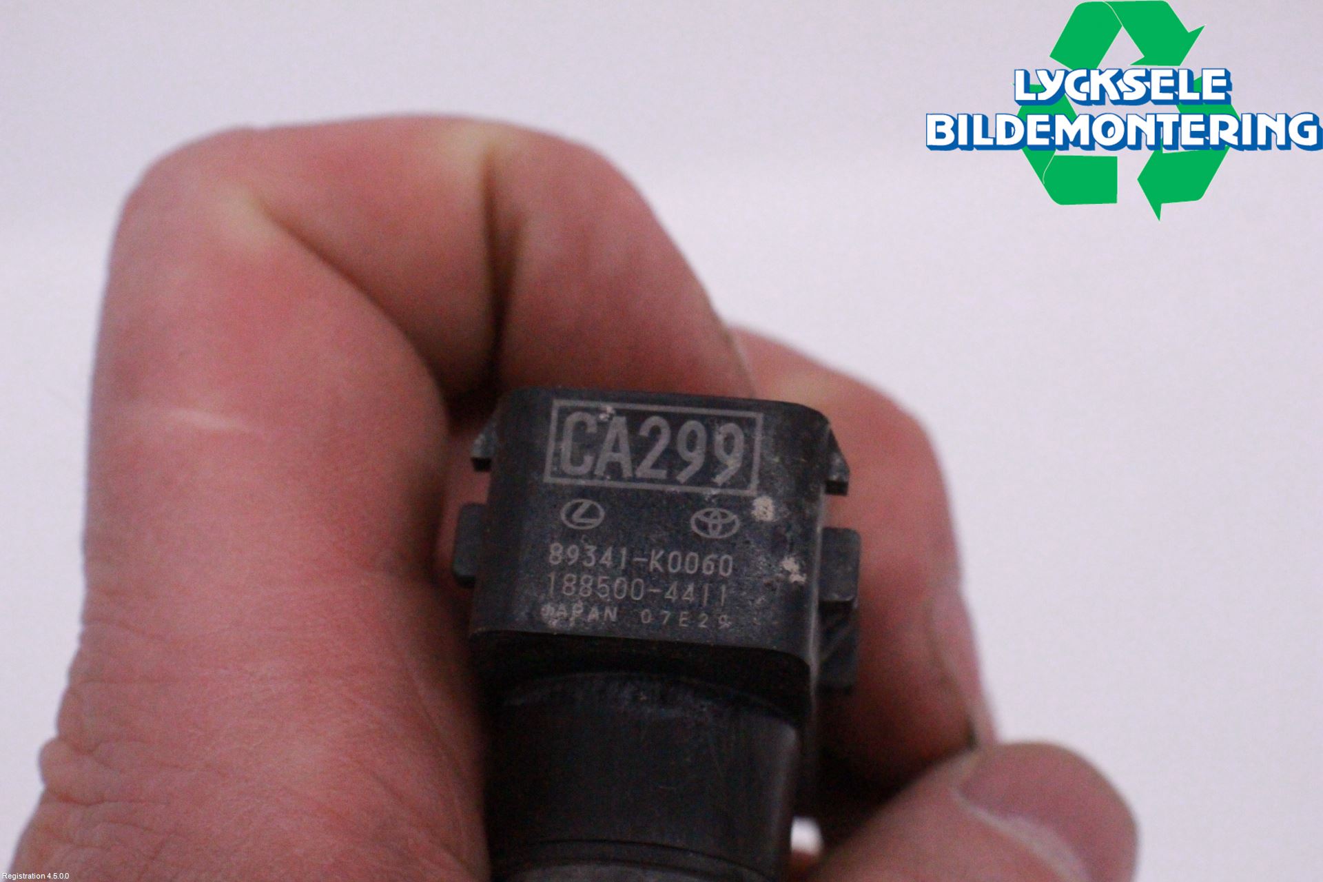 Toyota YARIS CROSS XP21 21- Parkeringshjälp Backsensor