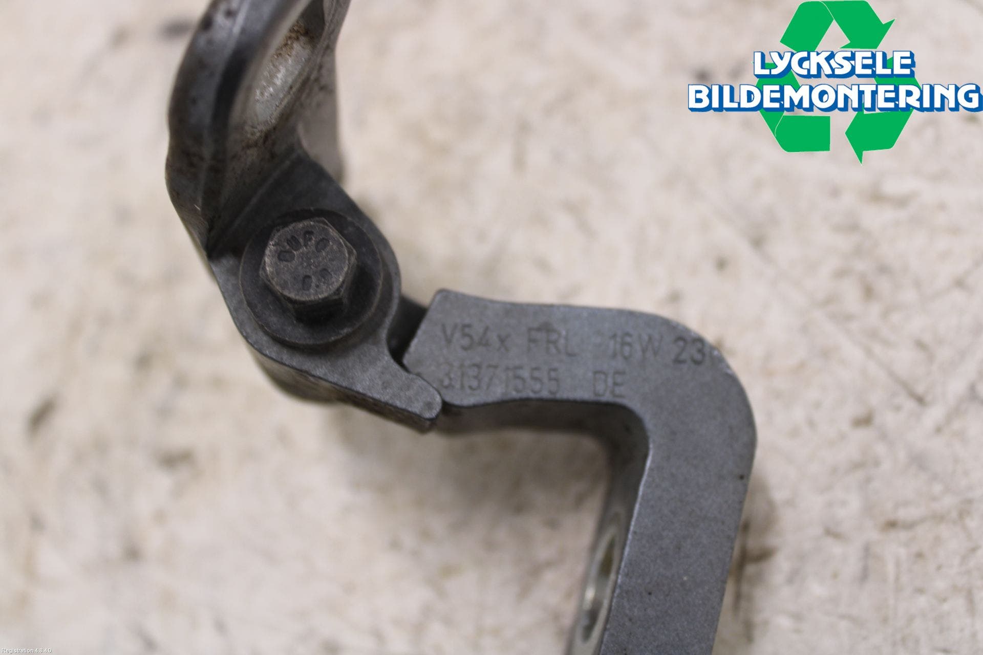 Volvo V90 17->> Dörrgångjärn