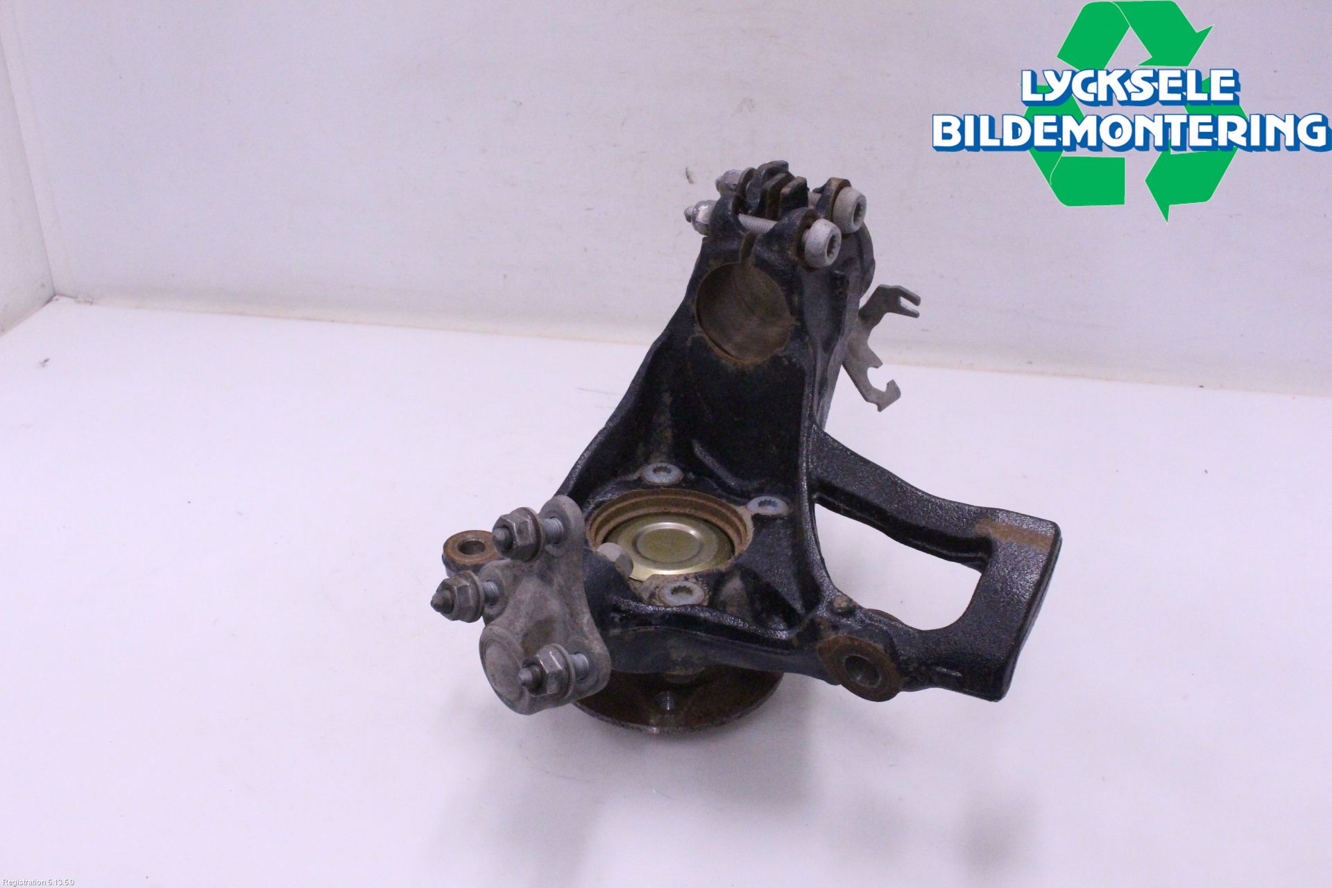 Volkswagen VW ID.5 22- Styrspindel Lagerhus Vä