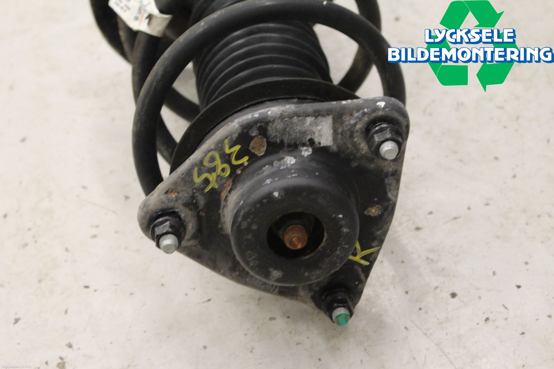 Hyundai i40 16-18 Fjäderben Fram Höger