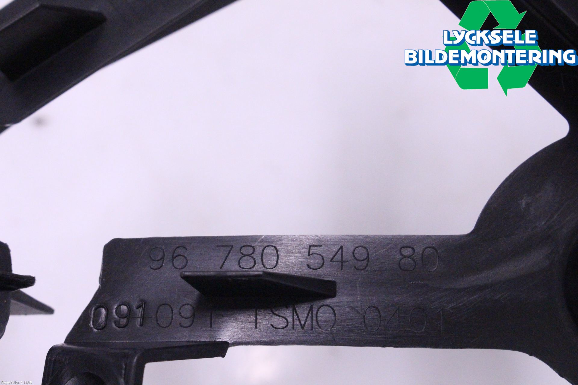 Peugeot 2008 13-20 Stötfångarfäste Bak Hö