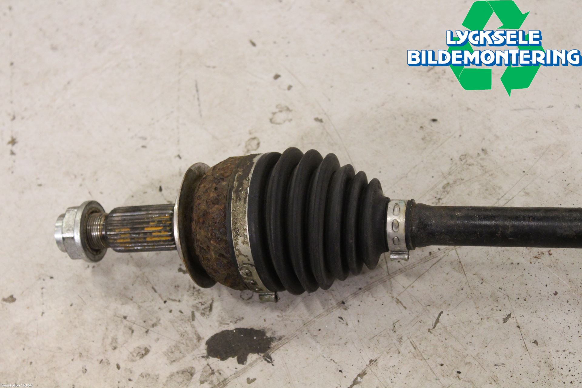 Subaru LEGACY 10-14 Drivaxel Fram Vänster