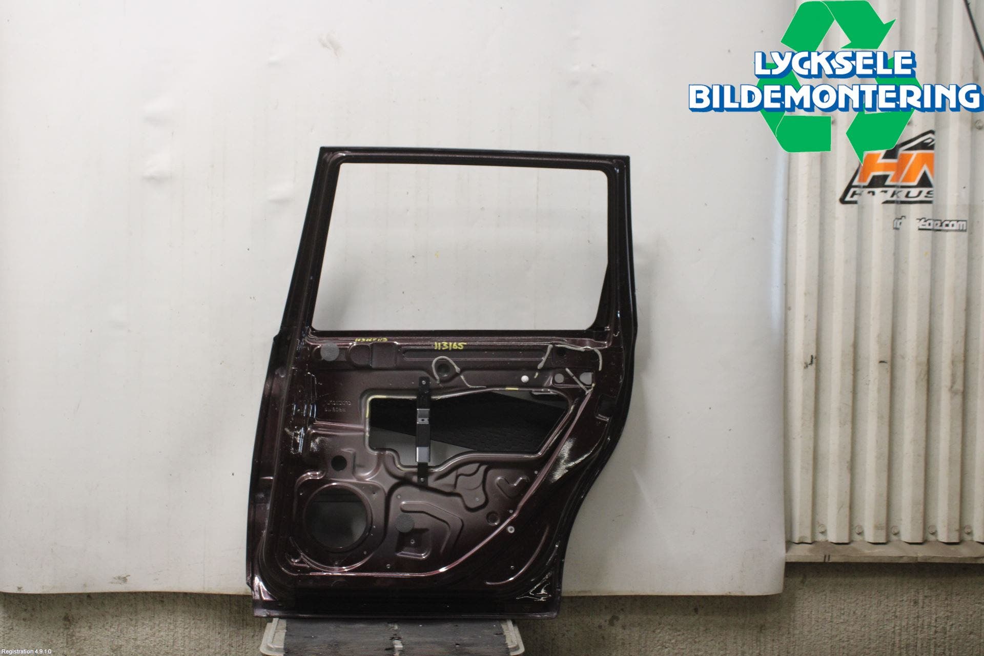 Volvo V70 05-08 Dörr Bak Höger