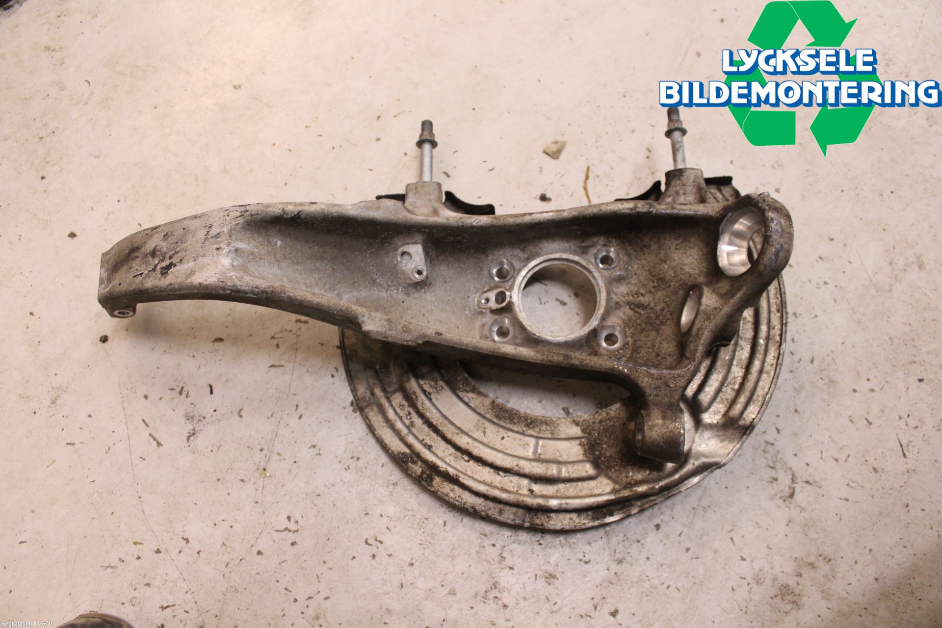 BMW 5 G30/G31/F90 17-23 Styrspindel Lagerhus Hö