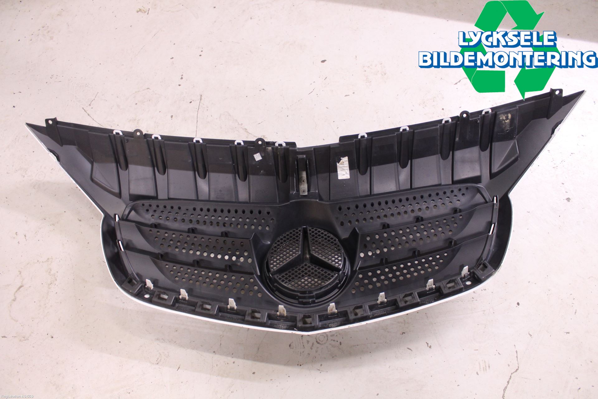 Mercedes-Benz MB CITAN (W415) 13-21 Grill Komp