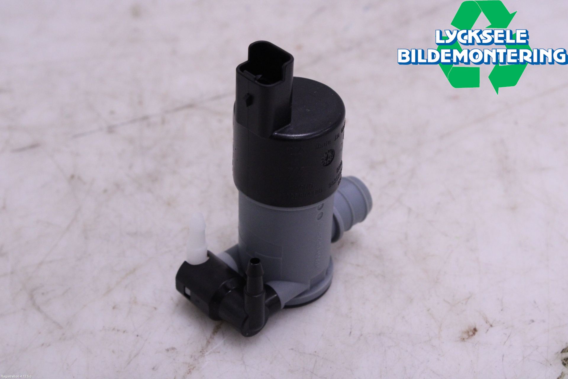 Nissan QASHQAI 21- Spolarpump Vindruta