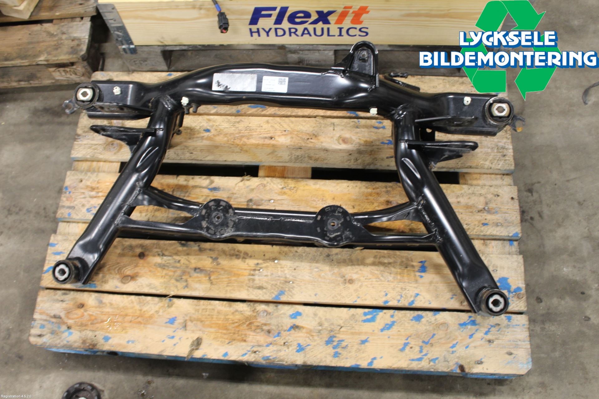 Volkswagen VW PASSAT 20-24 Bakaxelbalk