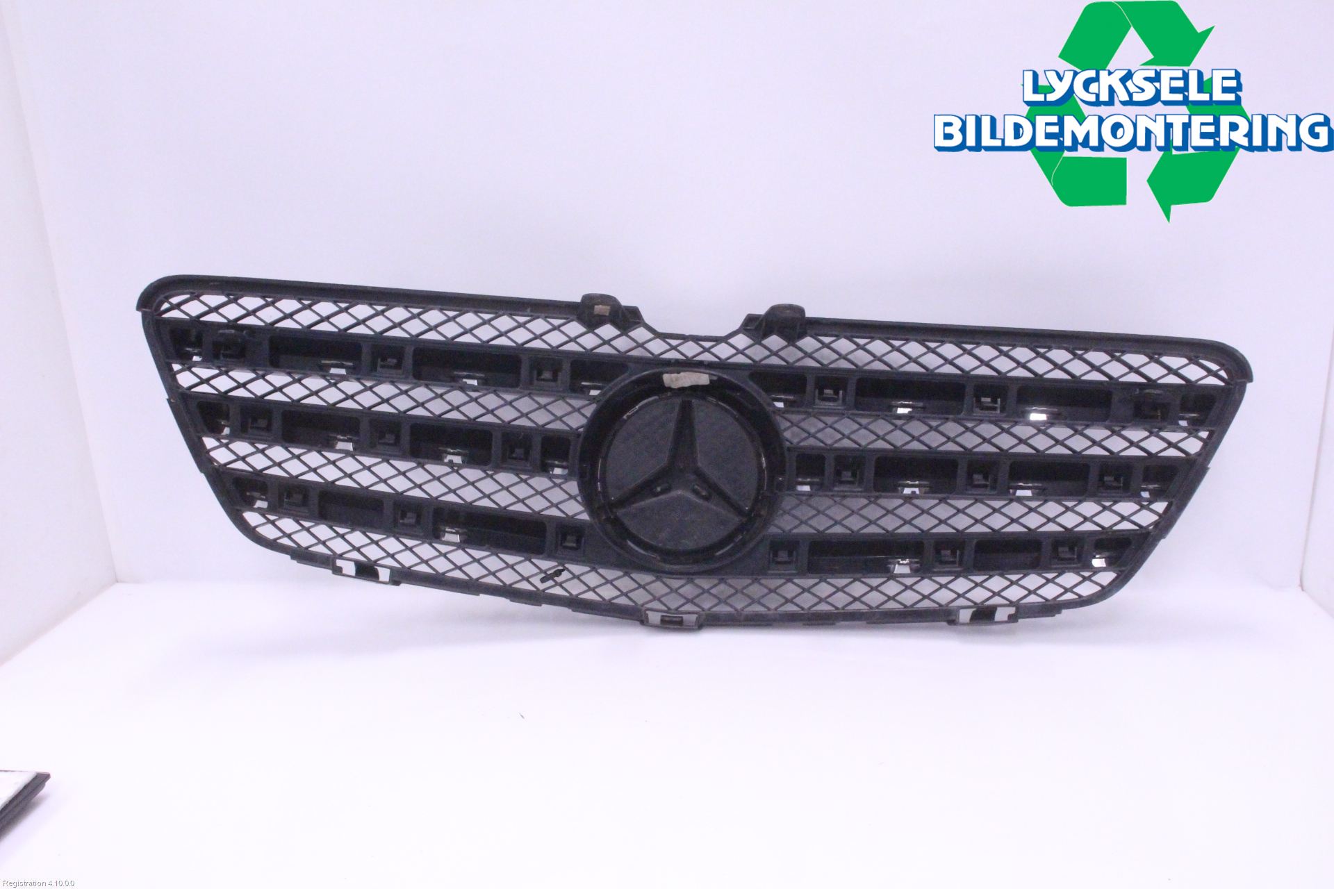 Mercedes-Benz MB R-KLASS (W251) 05-13 Grill Komp