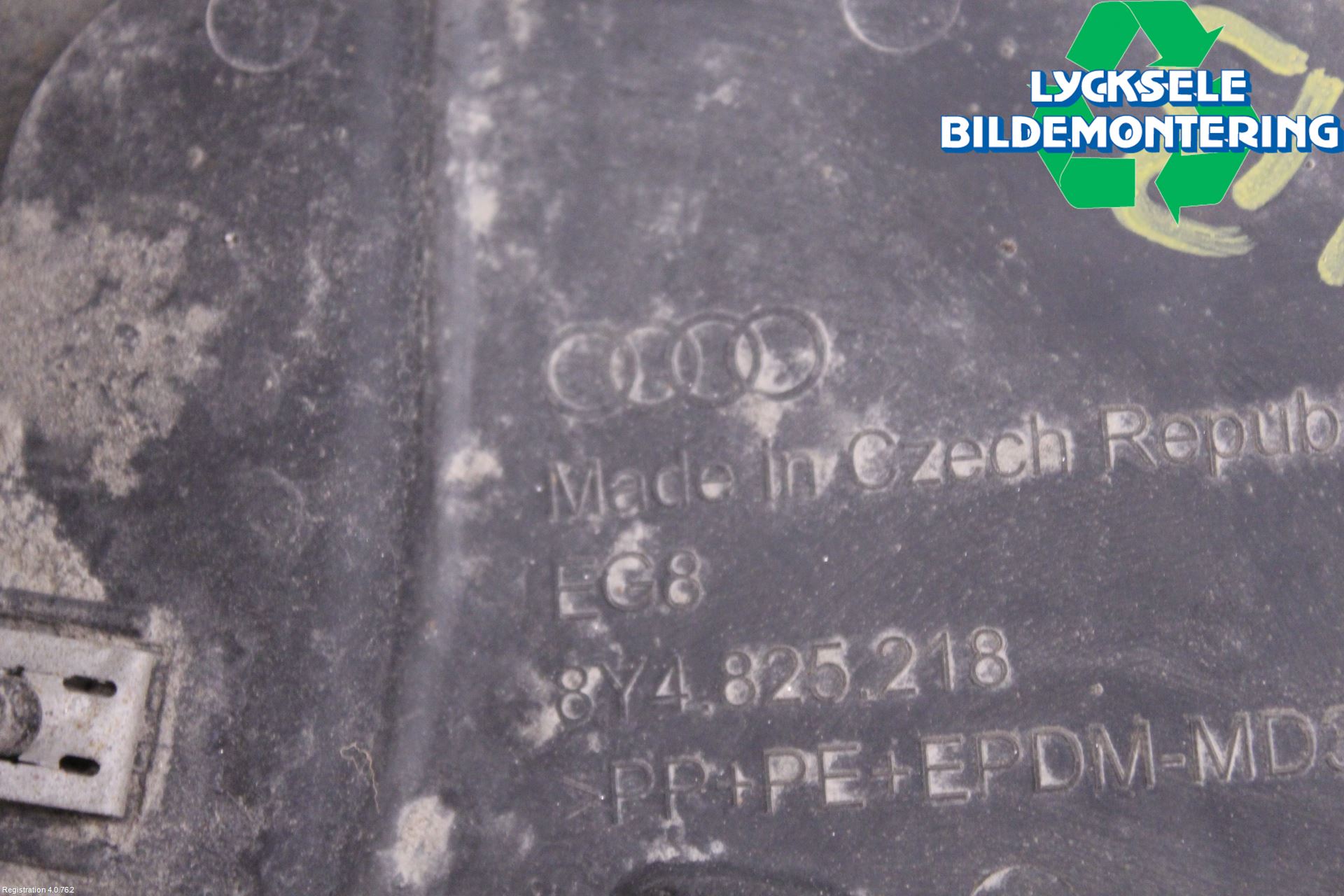 Audi A3/S3 8Y 21- Skärm Inner