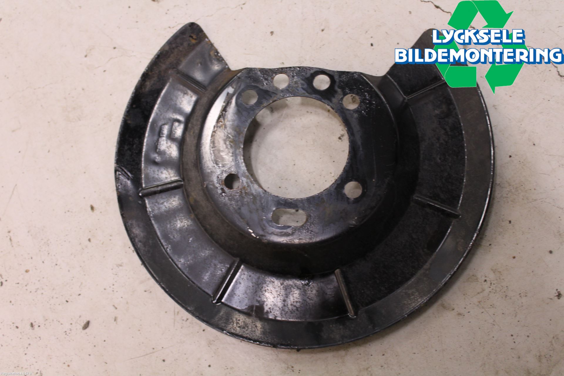 Ford FOCUS 15-18 Bromssköld Bak