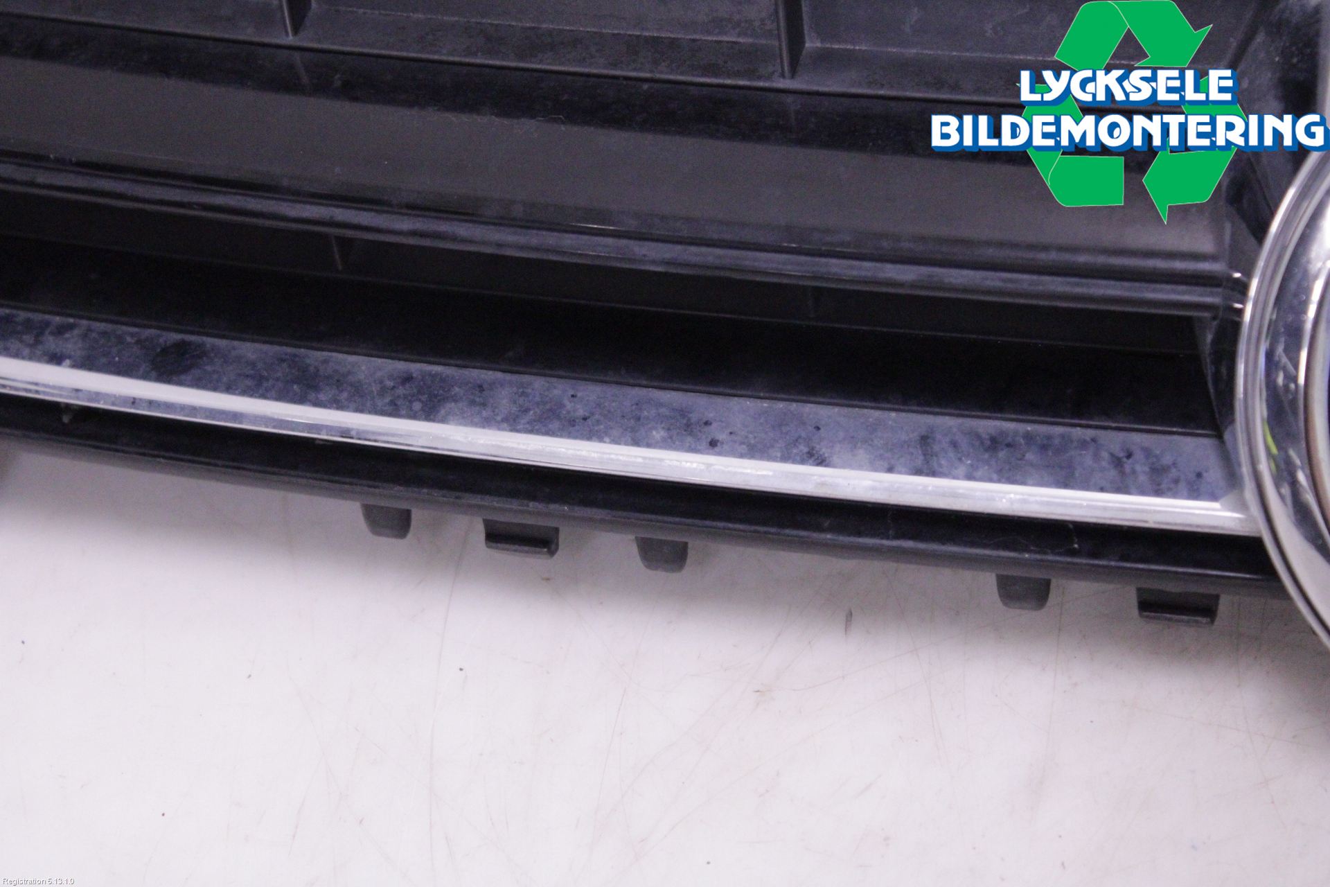 Volkswagen VW GOLF / E-GOLF VII 13-20 Grill Komp