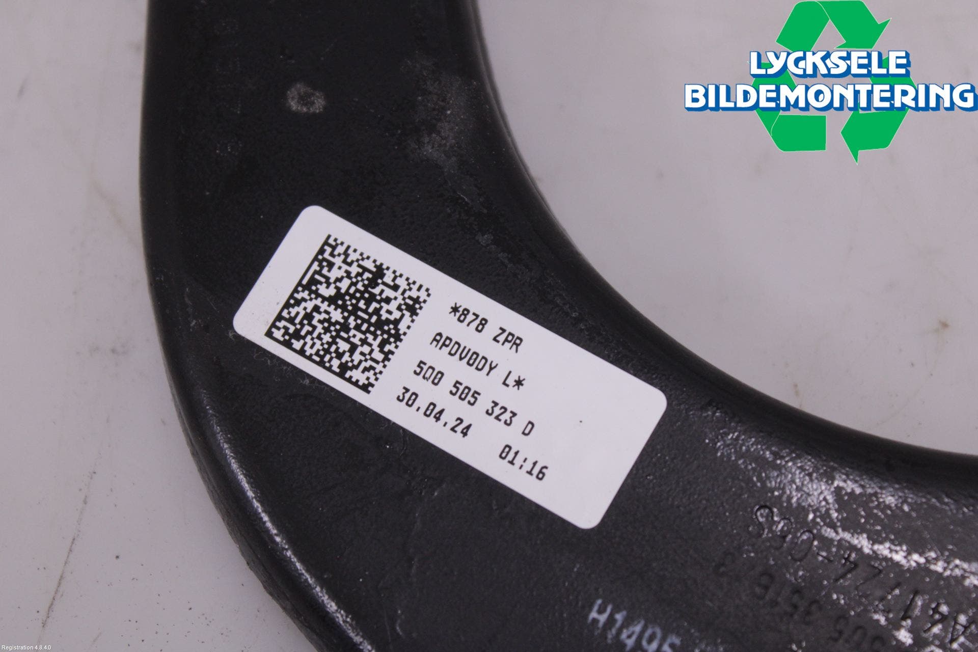 Alfa VW TIGUAN 24- Bärarm Bak Höger