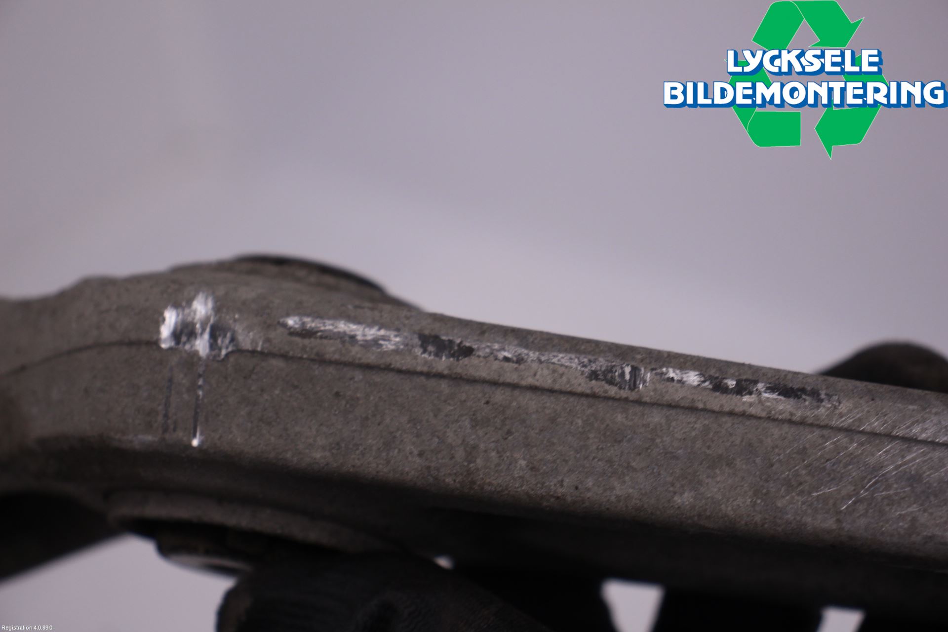 Audi Q5/SQ5 17- Bärarm Fram Undre Vä