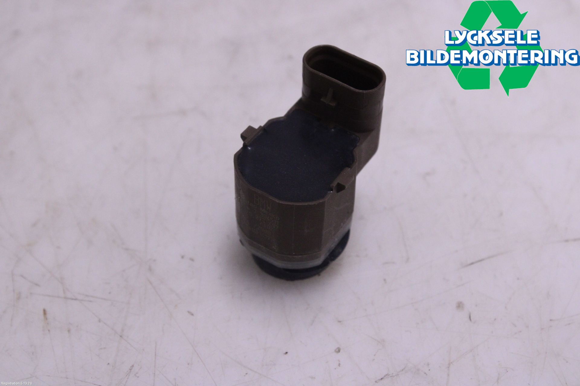 BMW 5 F10/F11/F18 09-17 Parkeringshjälp Frontsensor