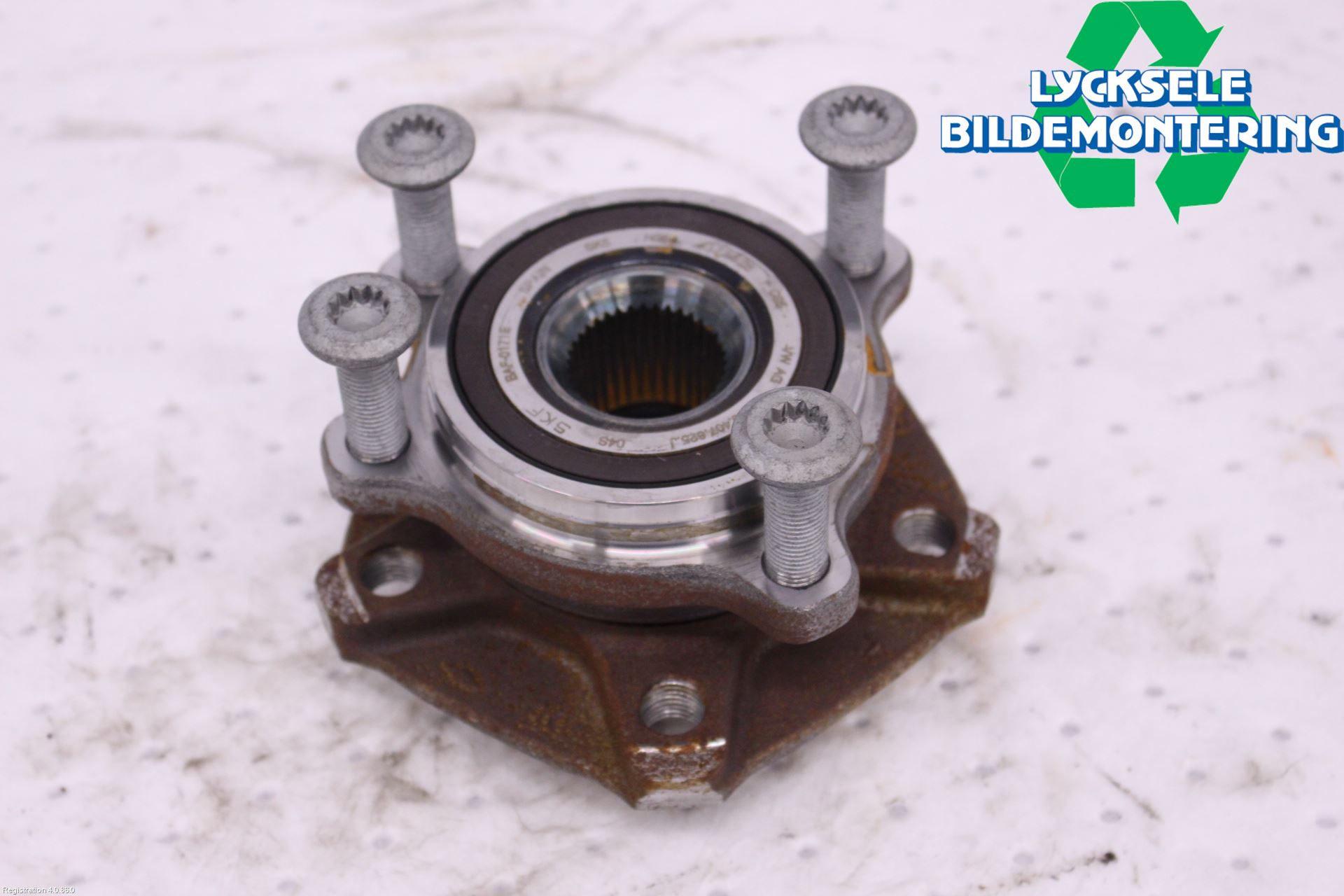 Audi A4/S4 B9 20- Hjullagerhus-Spindel Hö B