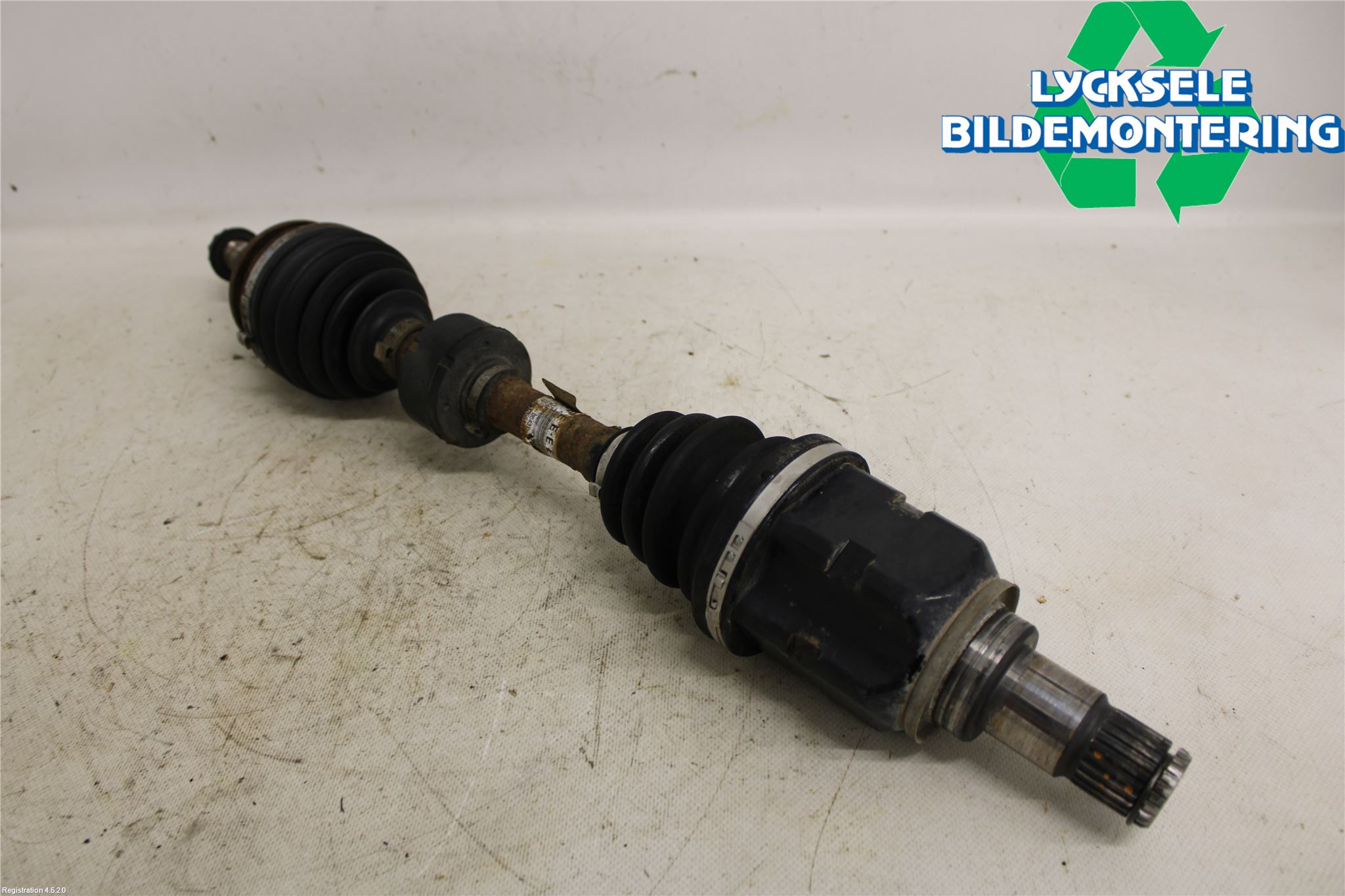 Toyota AVENSIS 09-15 Drivaxel Fram Vänster