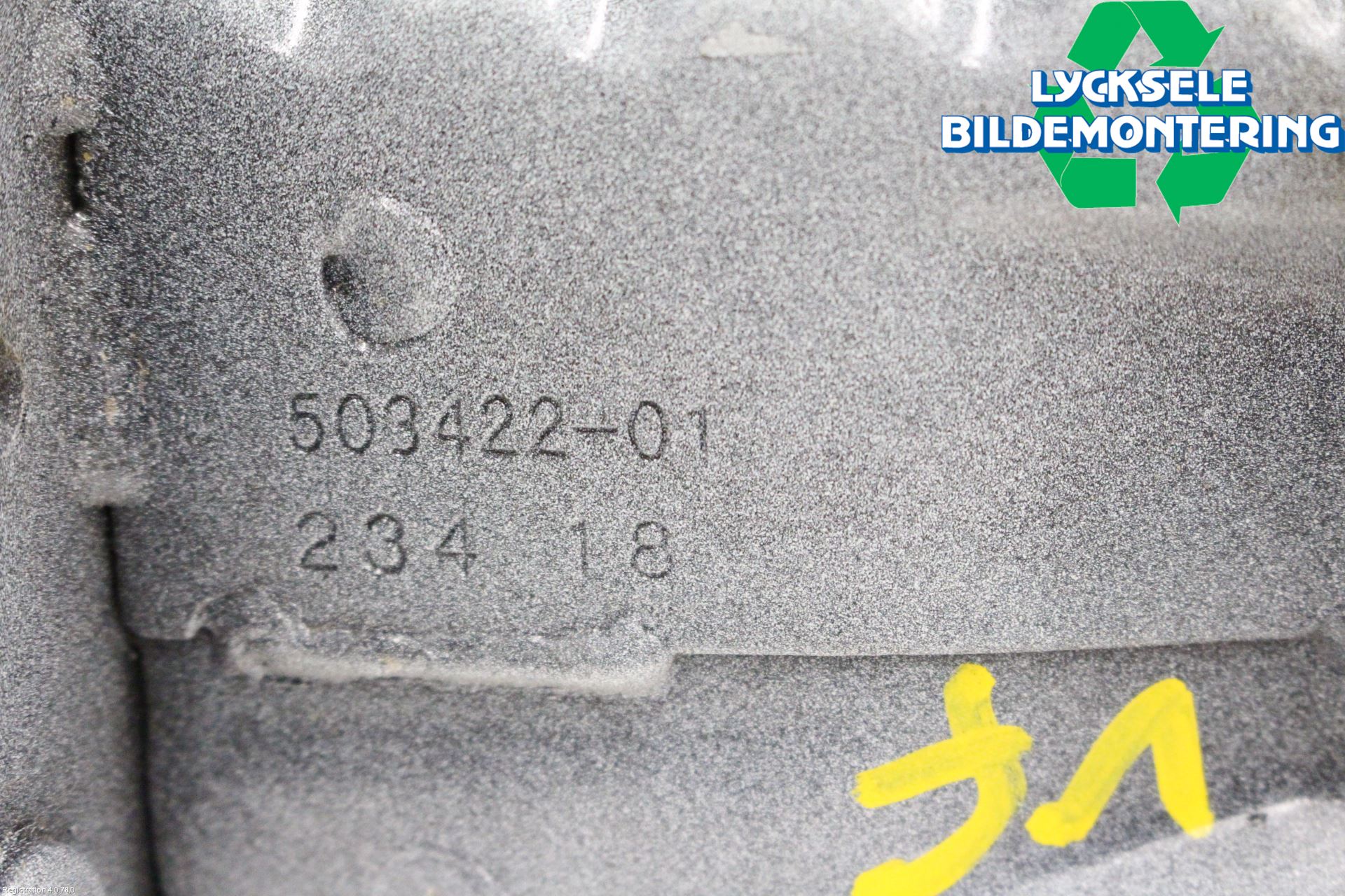 Nissan X-TRAIL 14-21 Stötfångarbärjärn Fram