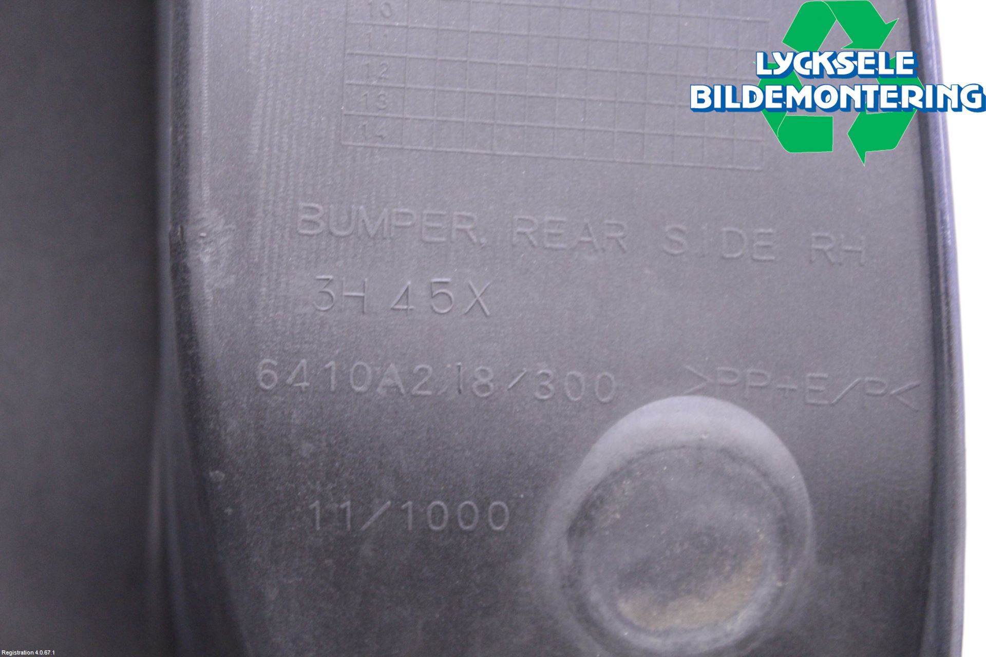 Mitsubishi OUTLANDER 07-12 Stötfångardel Bak Hö