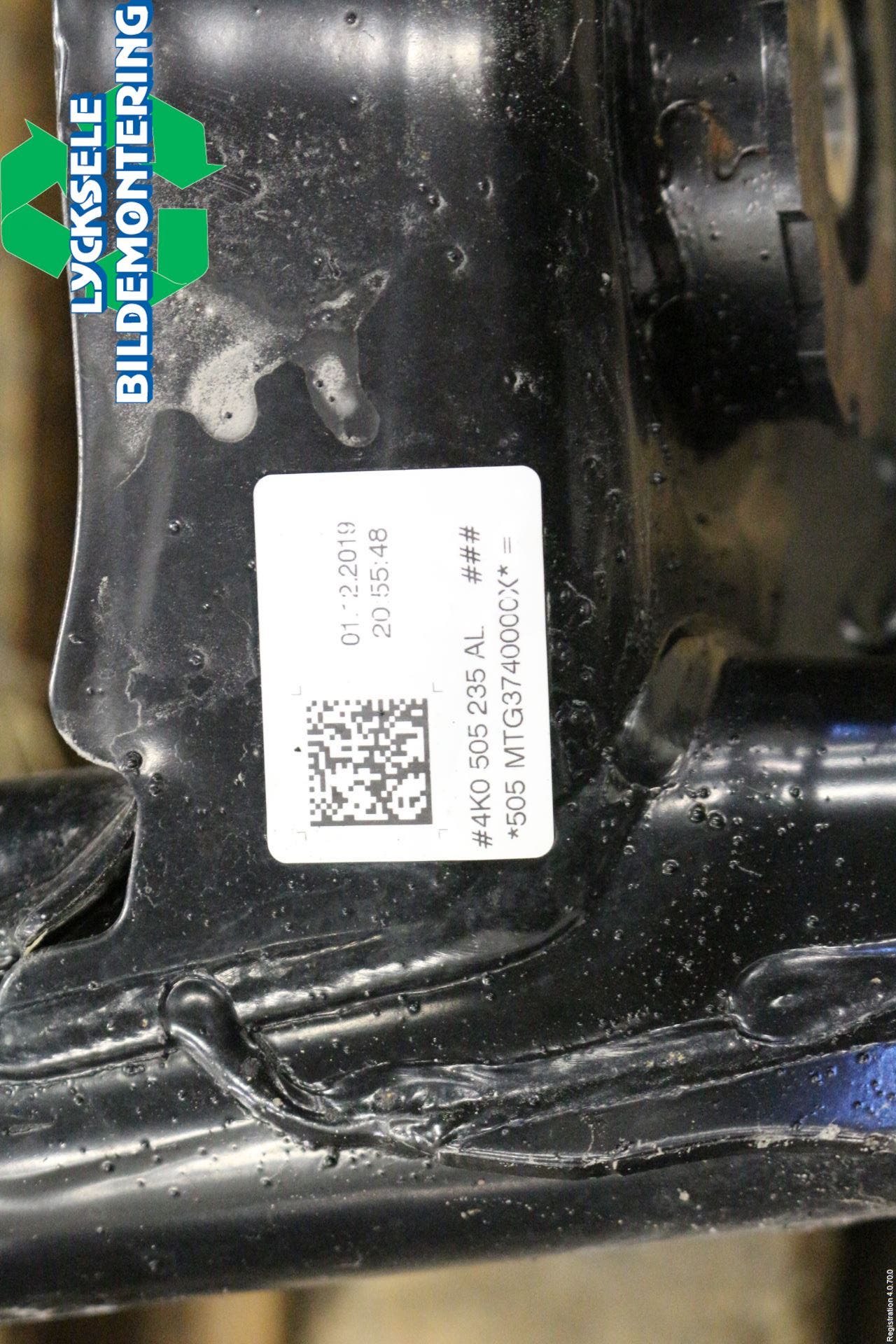 Audi A6 F2/C8 19- Bakaxelbalk