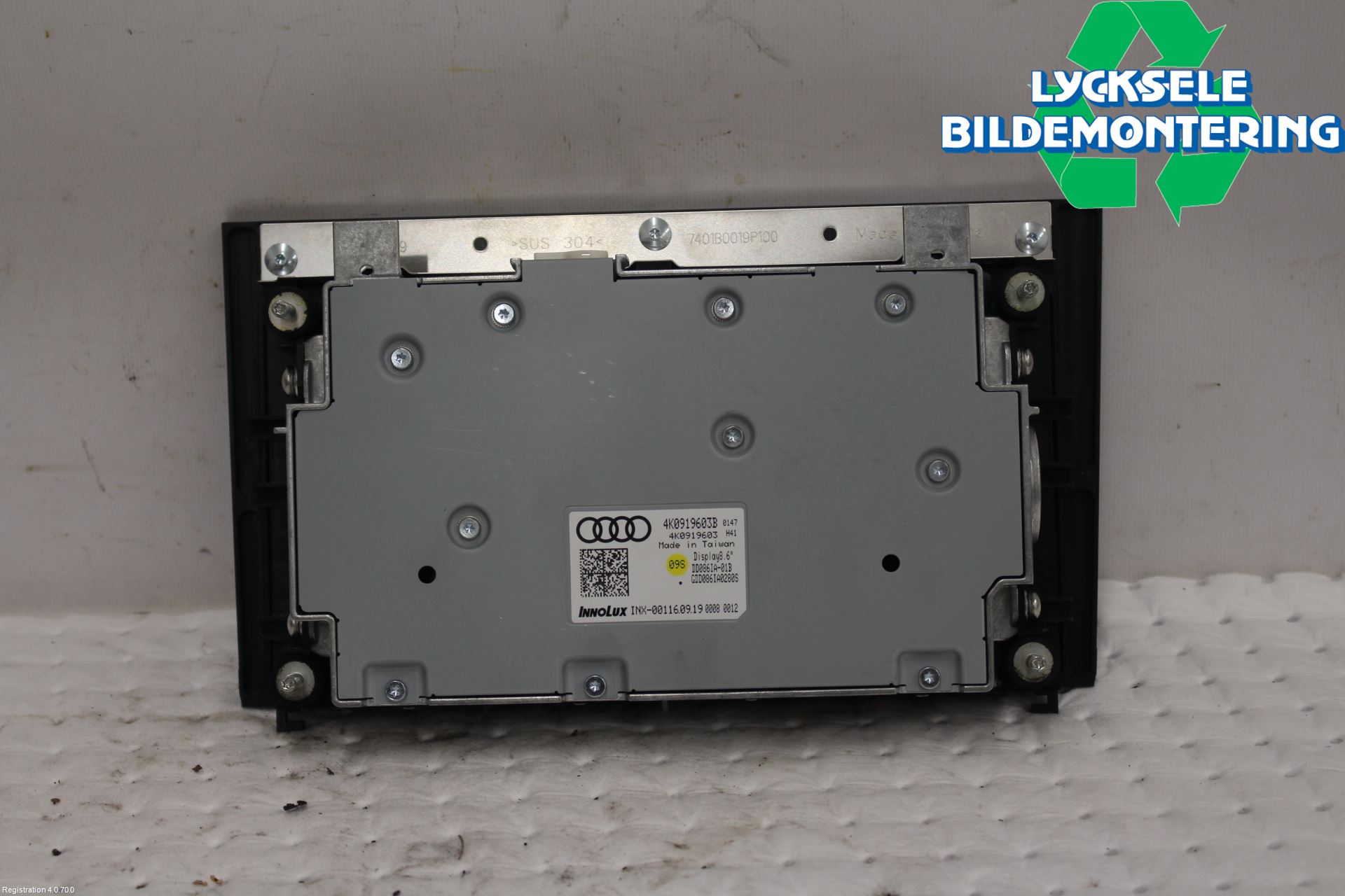 Audi A6 F2/C8 19- Bildskärm