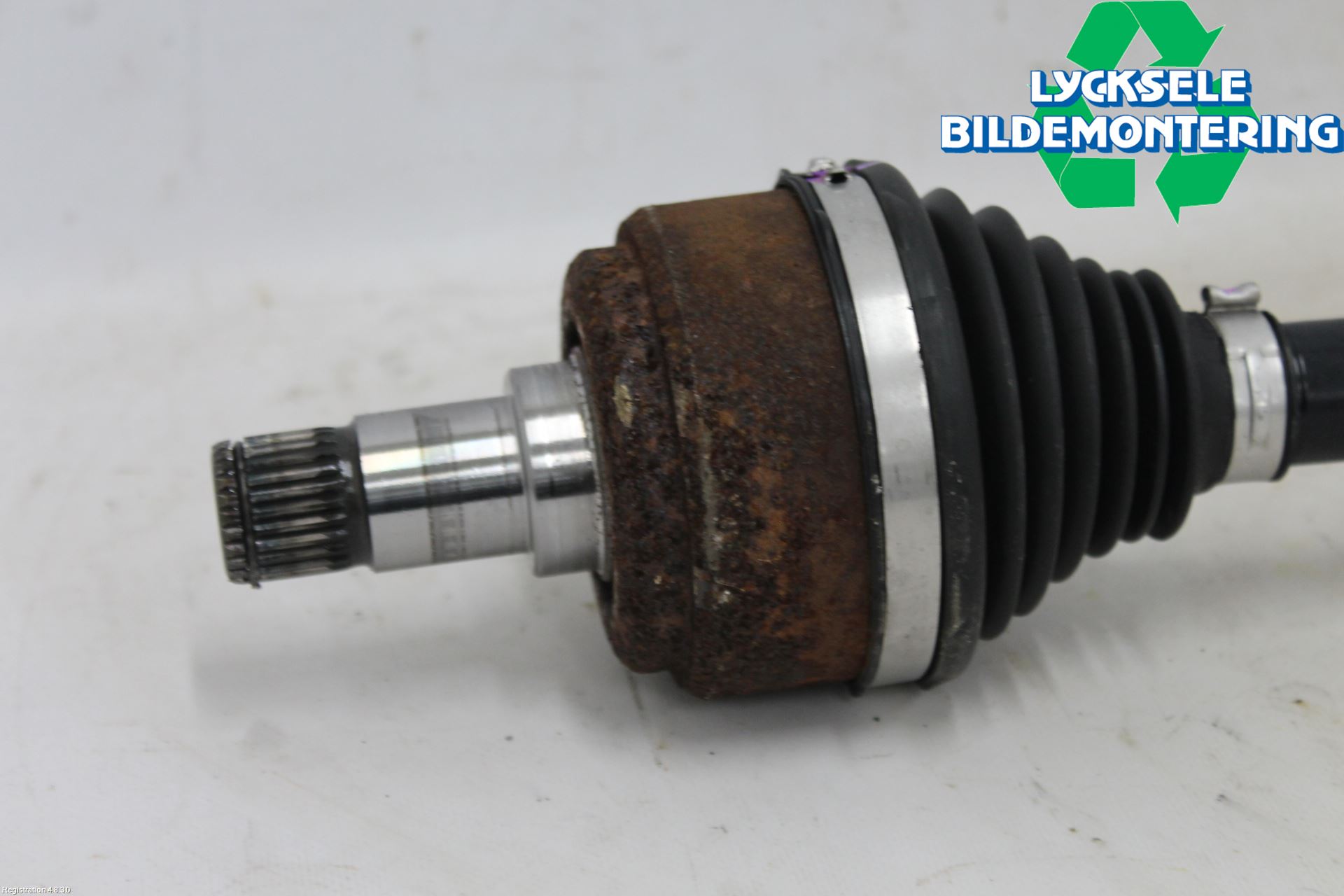 Volvo V60 19- Drivaxel Bak Vänster