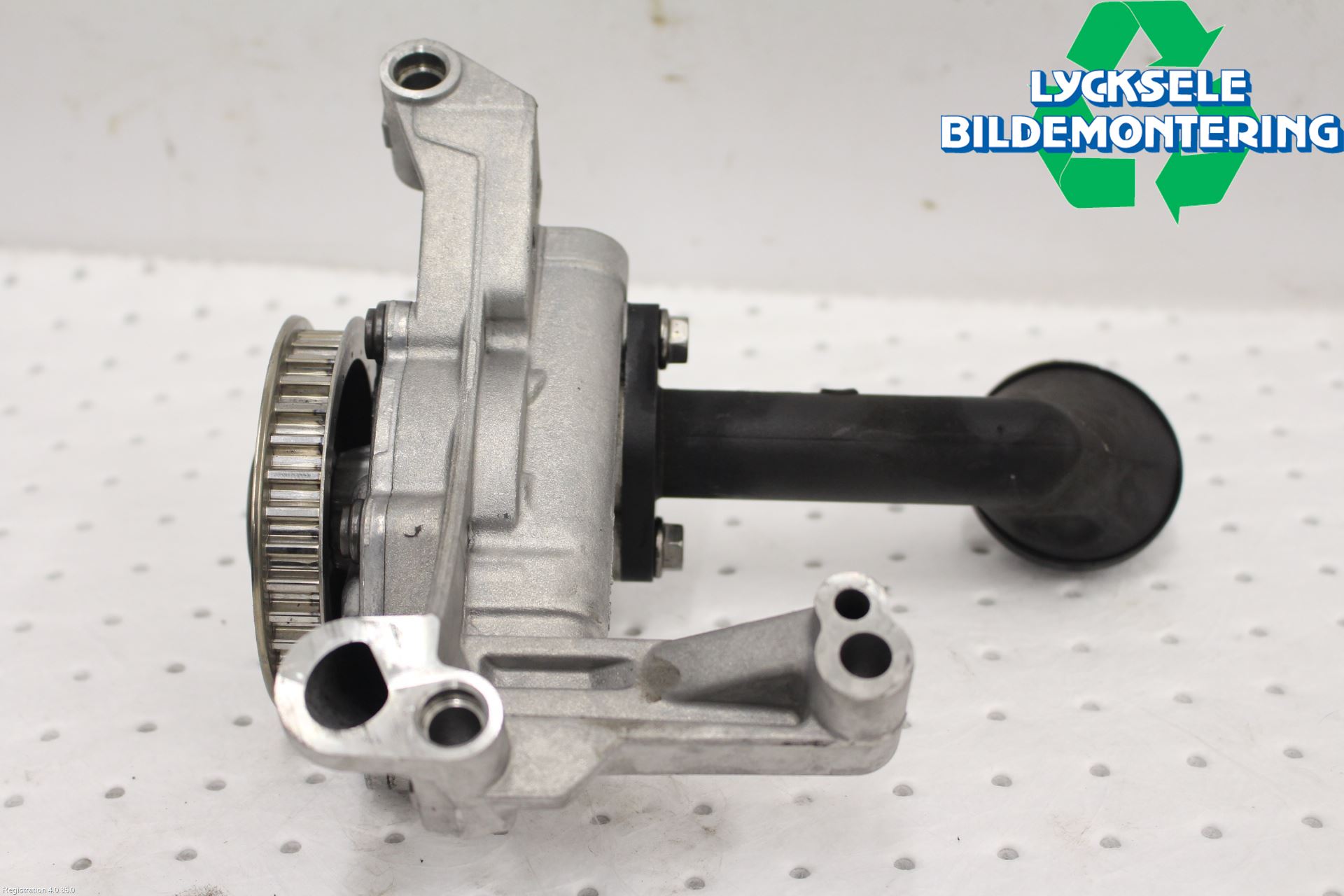 Volkswagen VW CADDY 11-15 Oljepump Motor