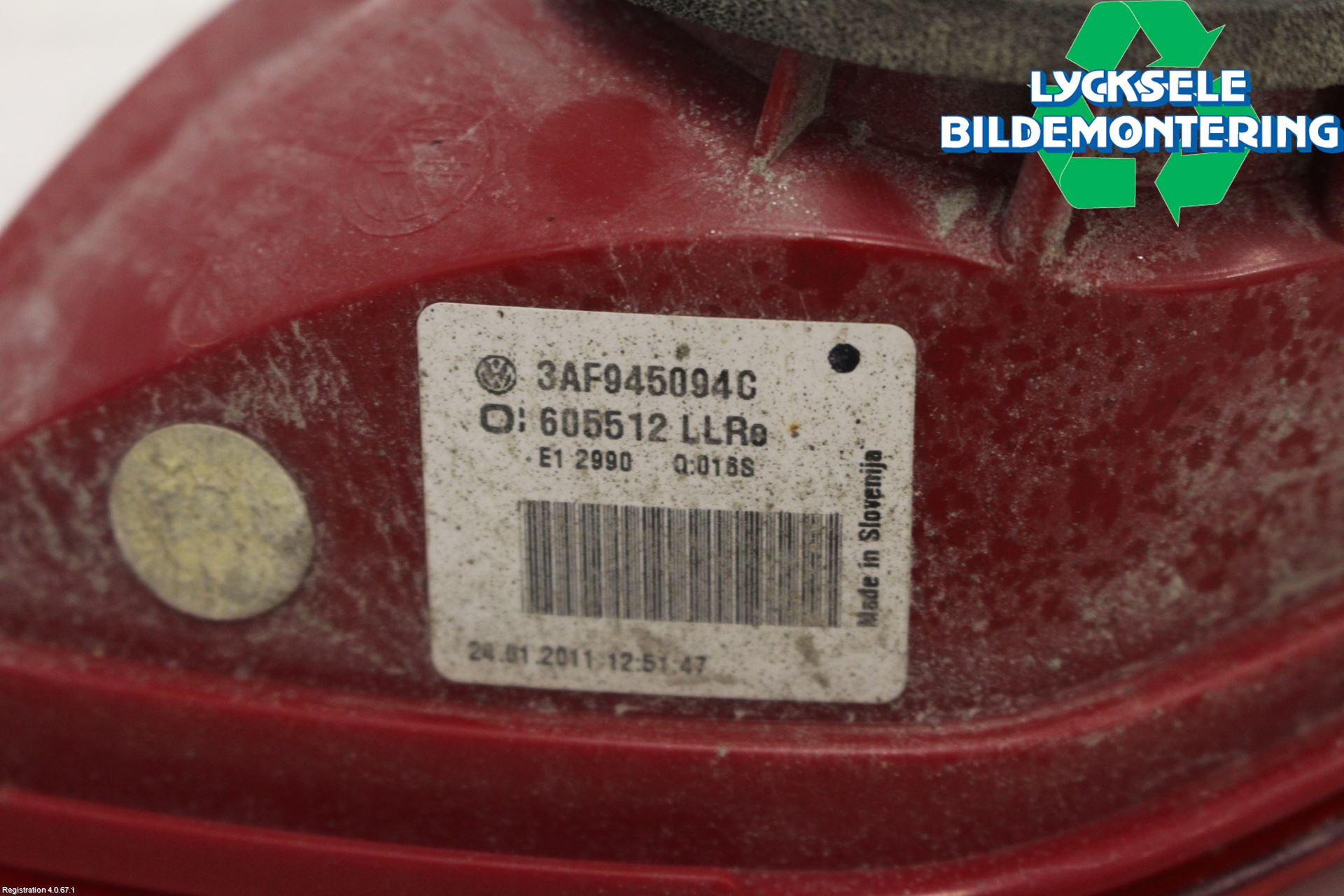 Volkswagen VW PASSAT 11-14 Bakljus Lucka Hö