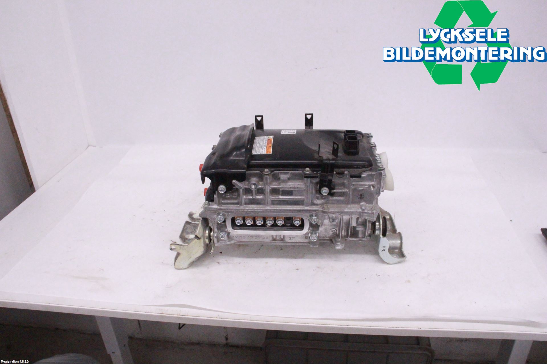 Toyota YARIS XP21 20- Inverter Hybrid