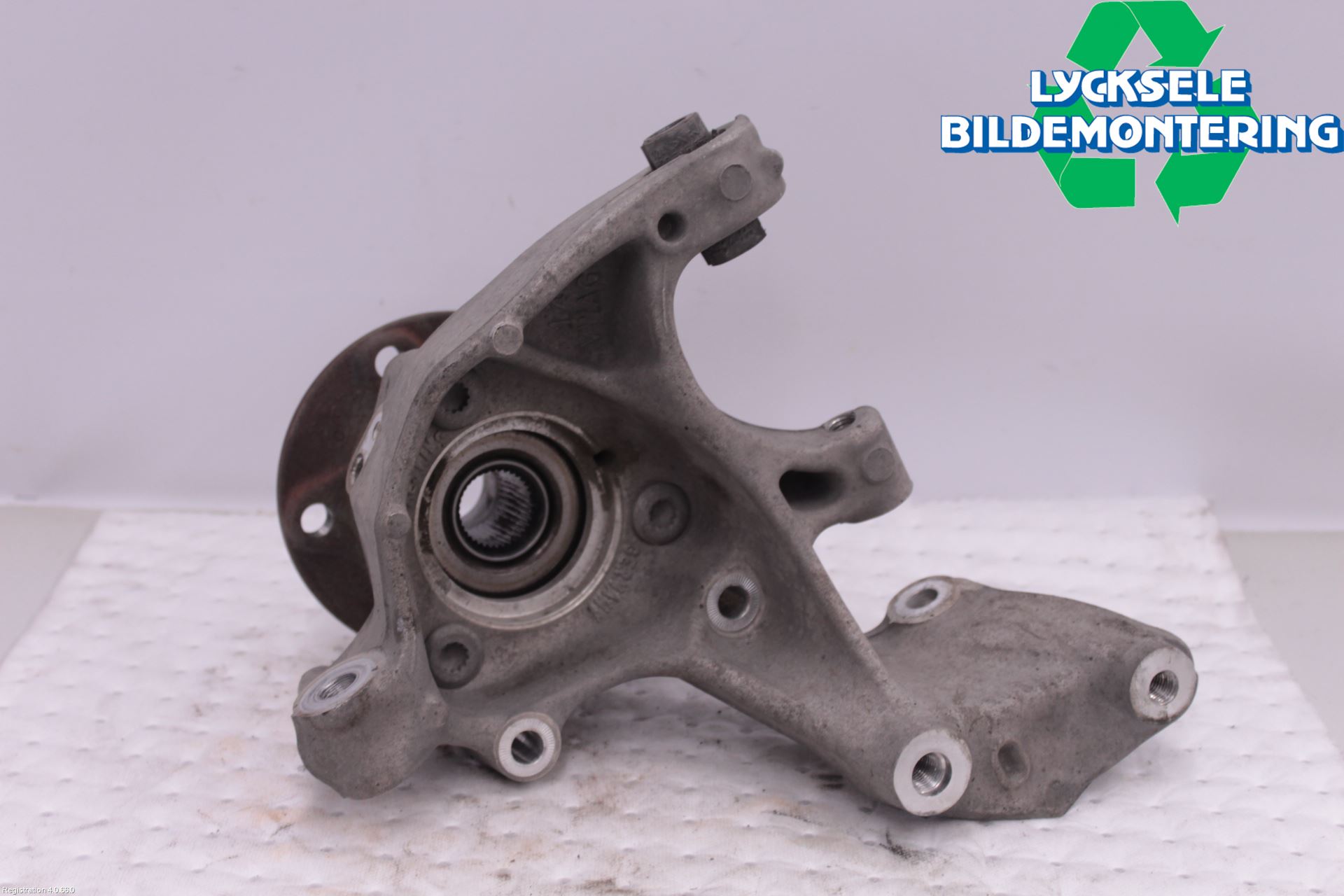 Skoda SUPERB 16-24 Hjullagerhus Bak Hö