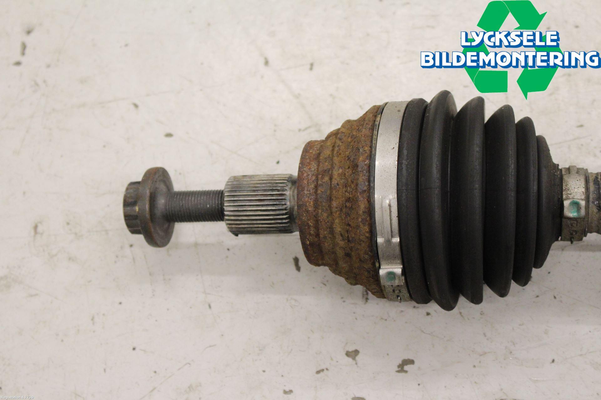 Volkswagen VW GOLF PLUS/CROSS GOLF 04-14 Drivaxel Fram Höger