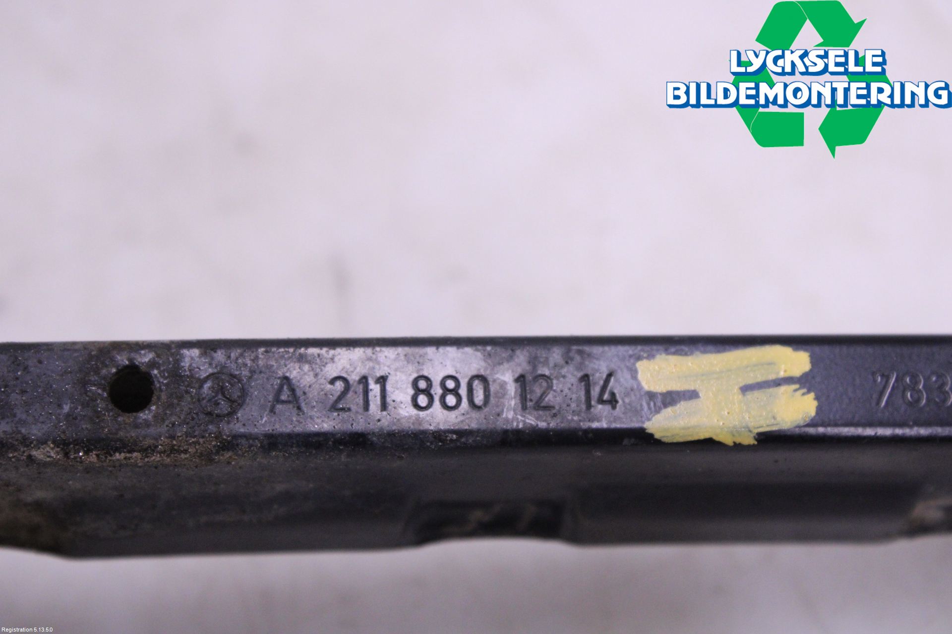 Mercedes-Benz MB E-KLASS (W211) 02-09 Stötfångarfäste Fram Hö