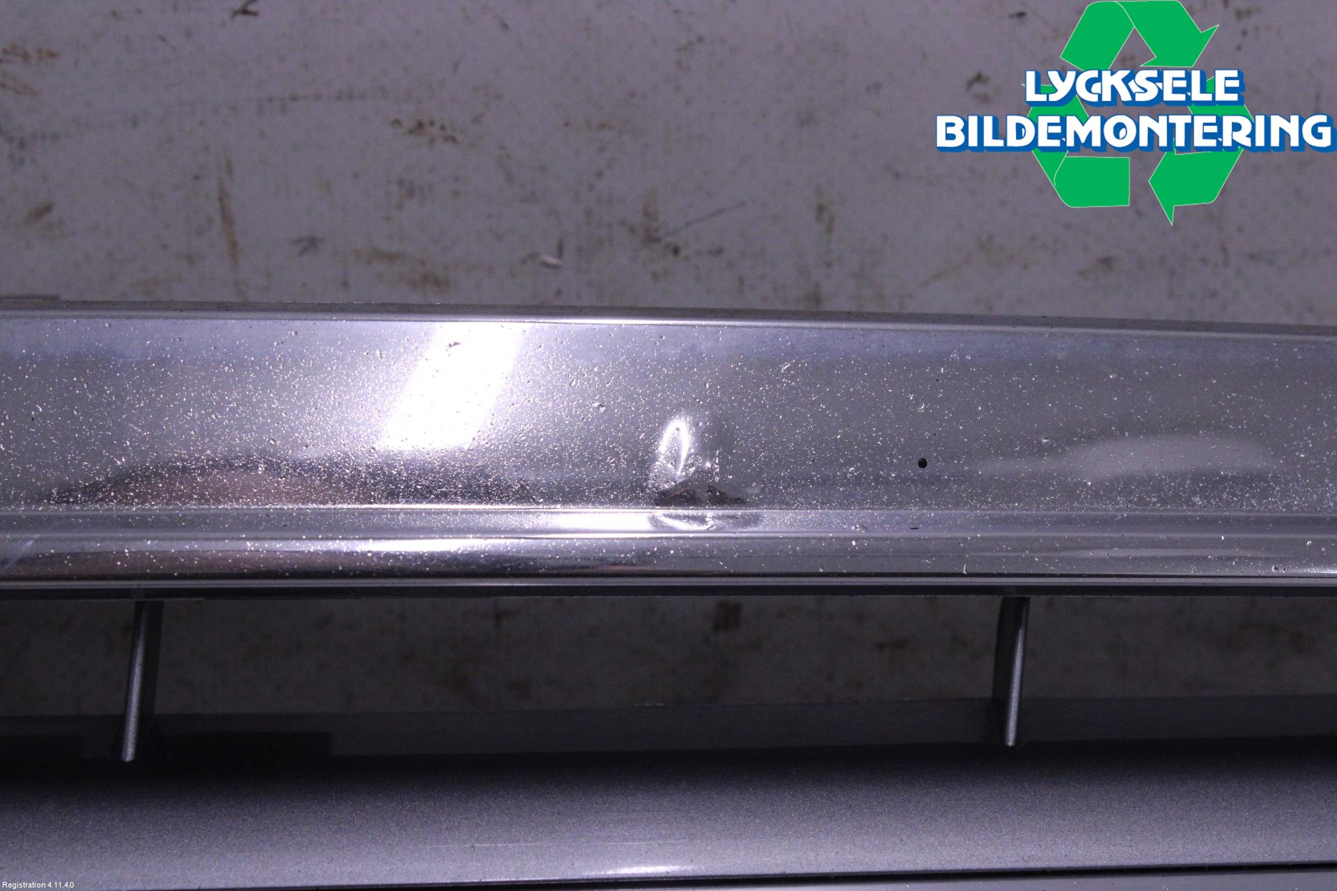 Mercedes-Benz MB C (203) 00-07 Grill Komp