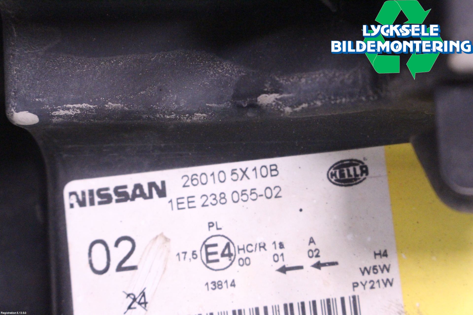 Nissan NAVARA 05-16 Strålkastare Höger