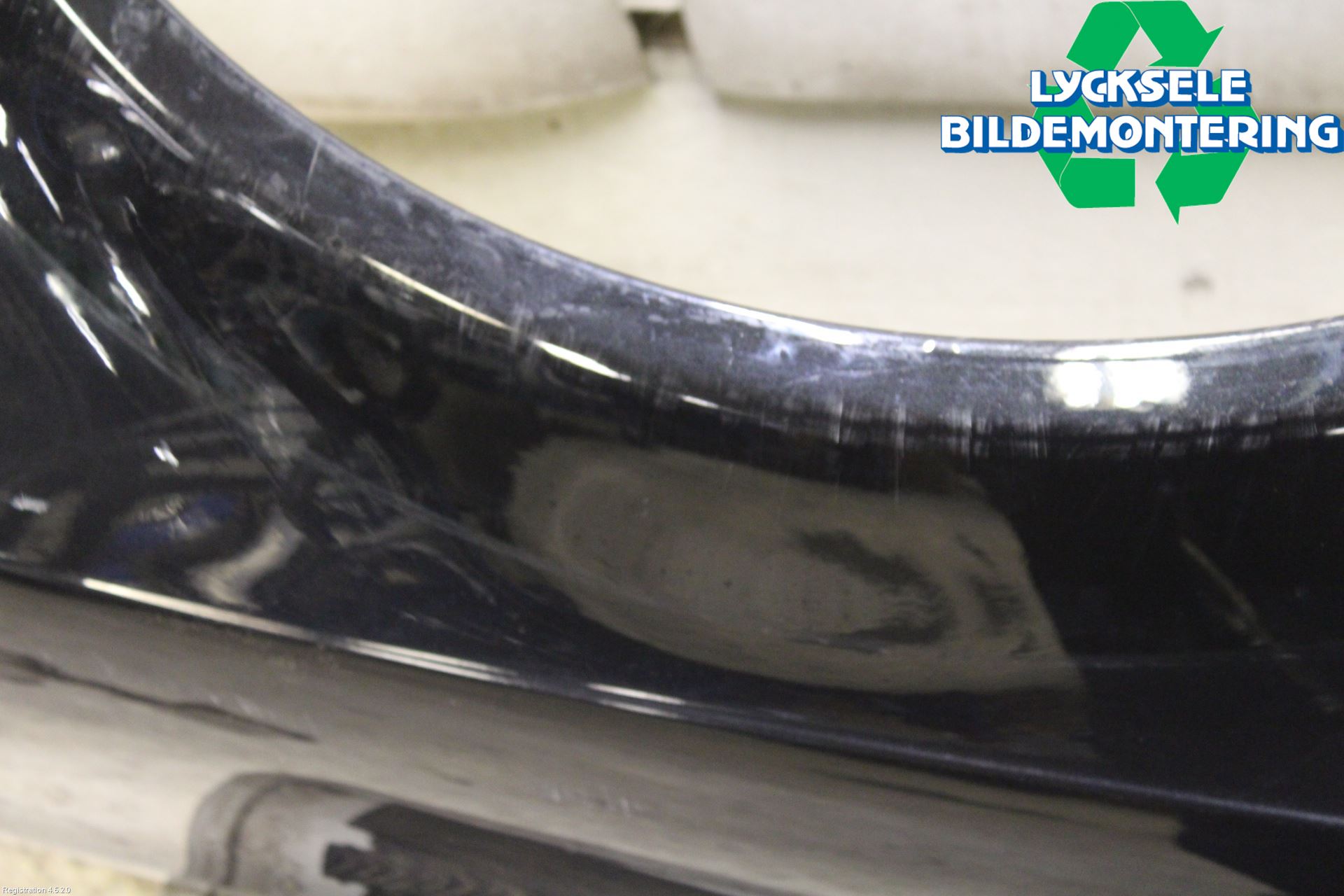 Audi ALLROAD 06-11 Skärm Fram Höger